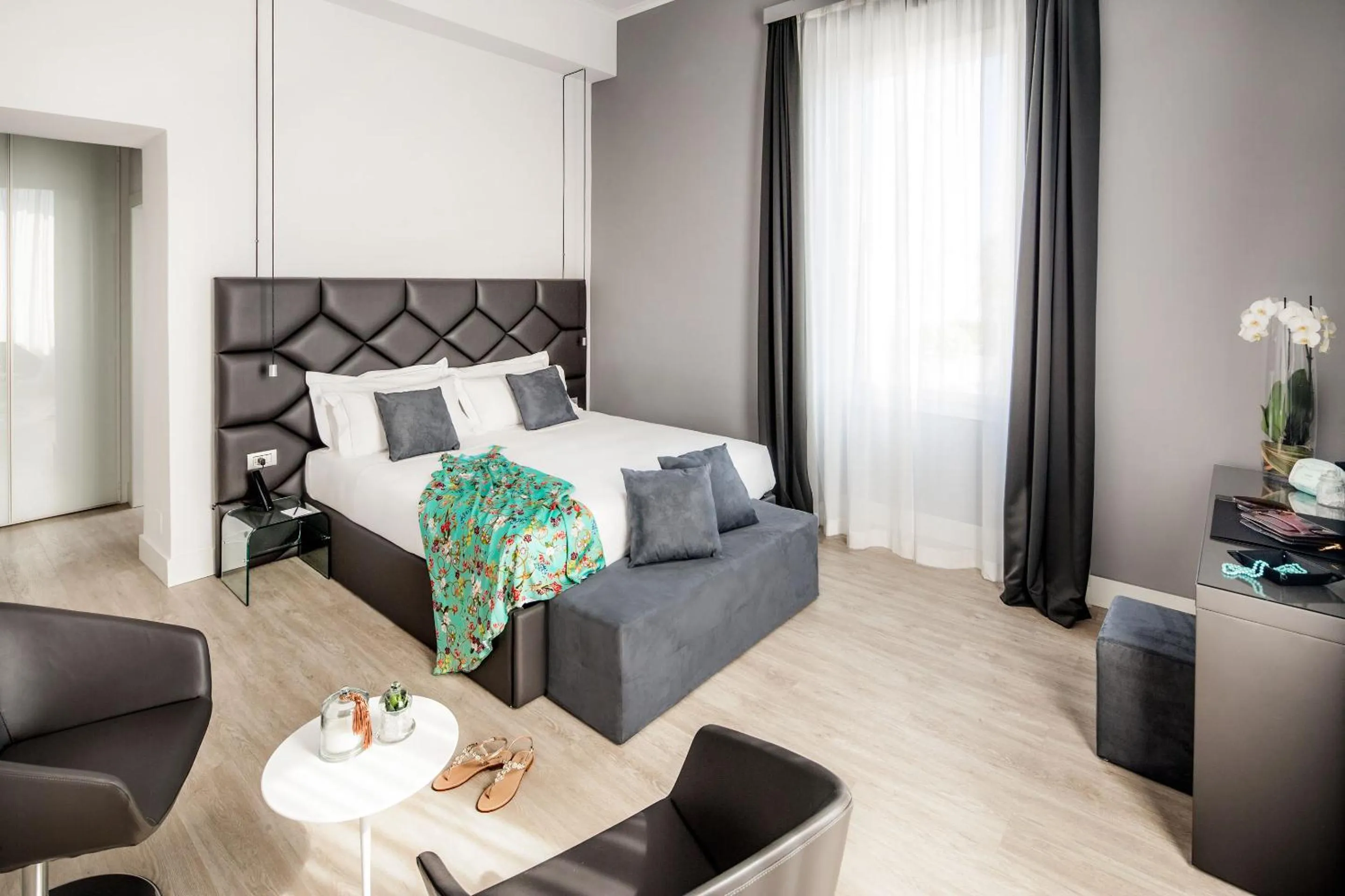 Bed in Miramare The Palace Resort