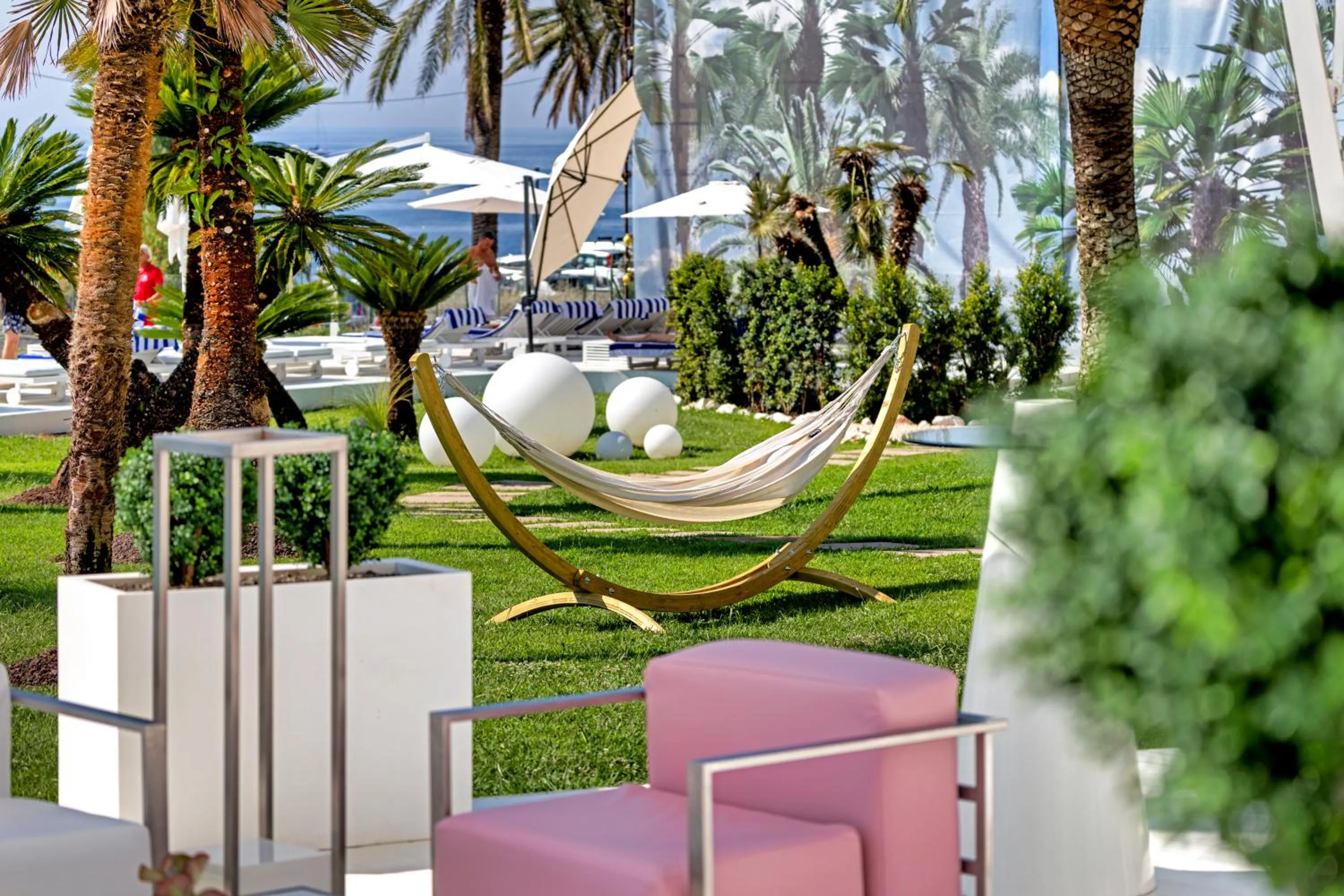 Garden in Miramare The Palace Resort