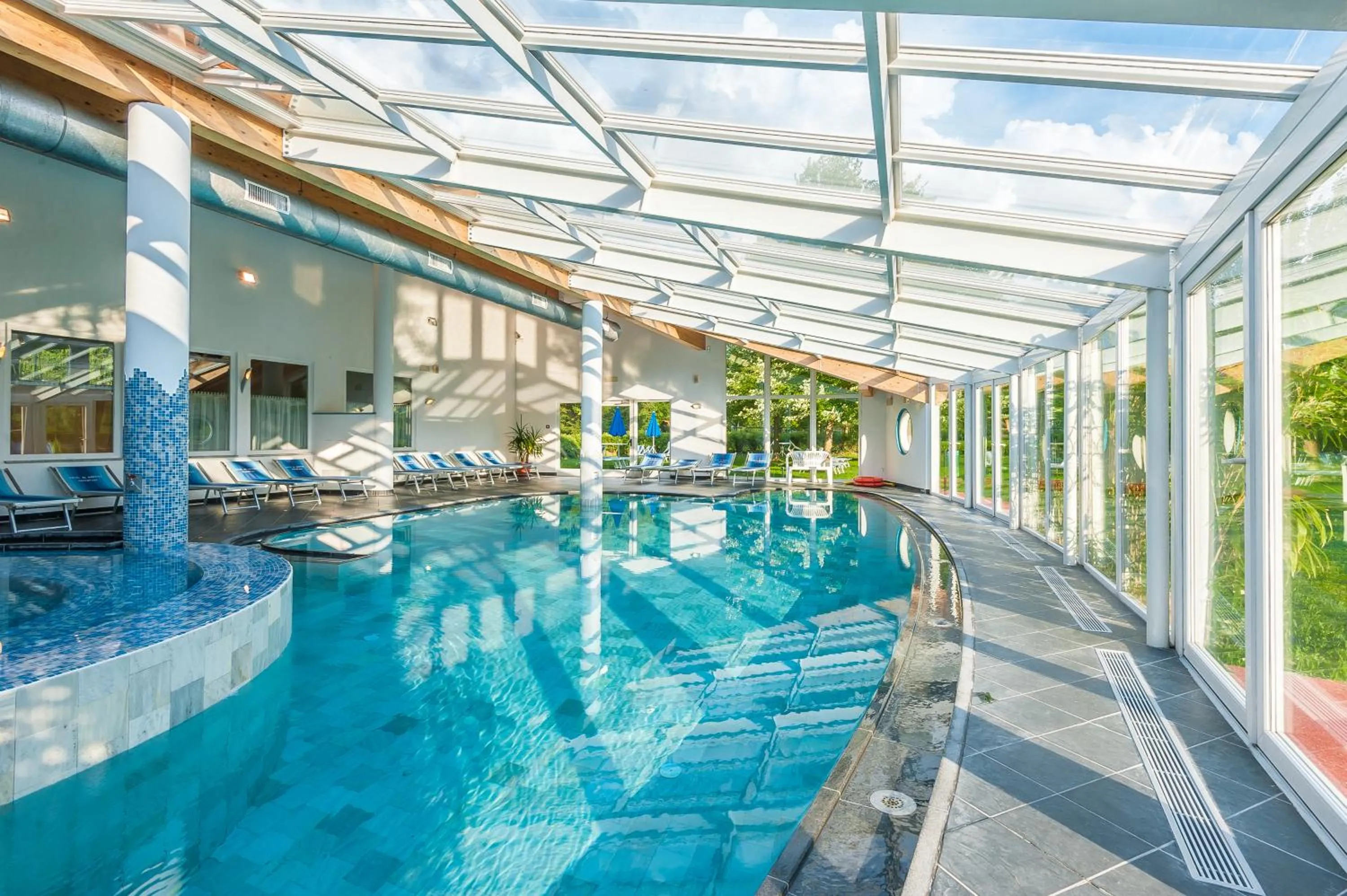 Spa and wellness centre/facilities in Hotel Al Sorriso Greenpark & Wellness