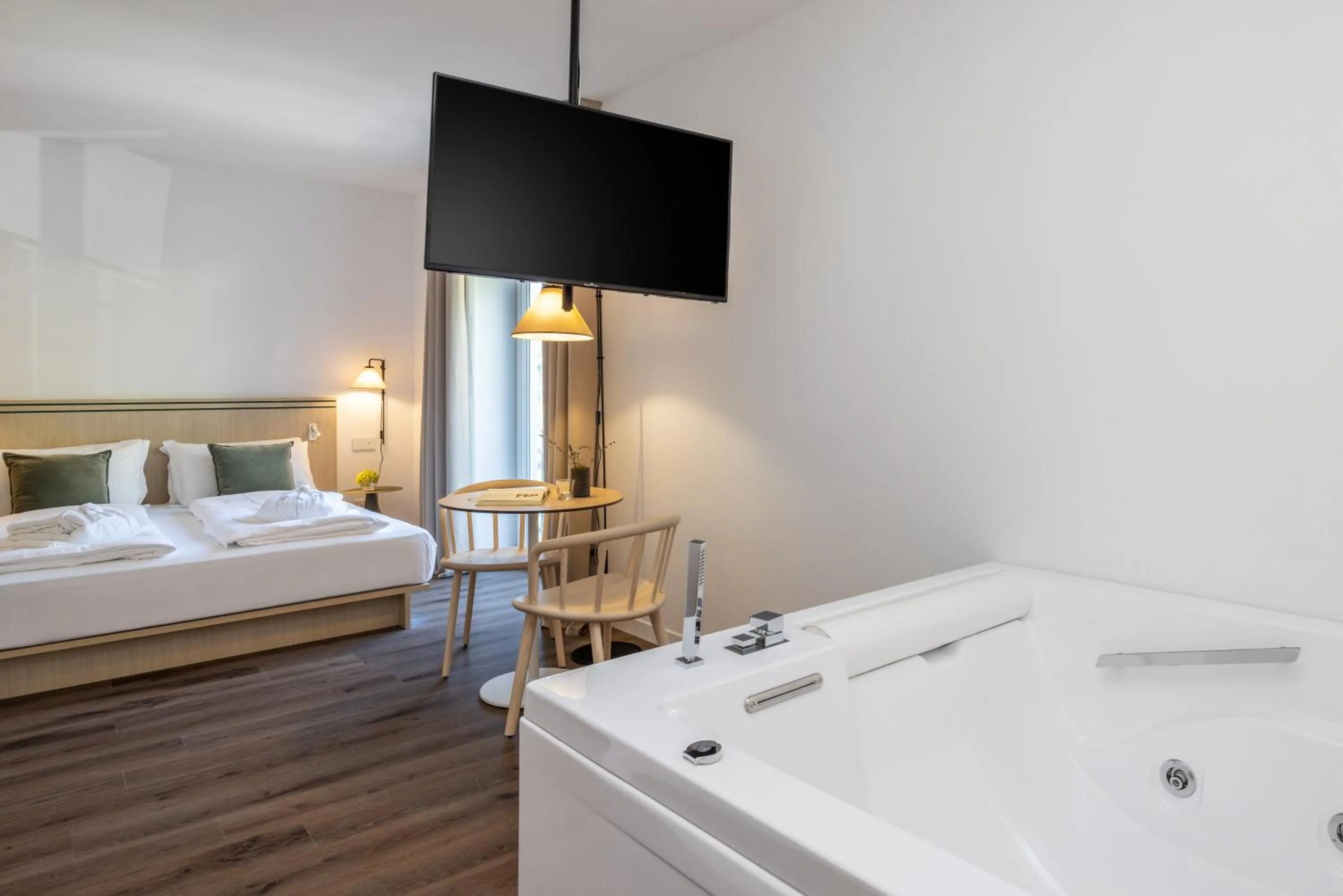 Bedroom, Bed in Hotel Al Sorriso Greenpark & Wellness