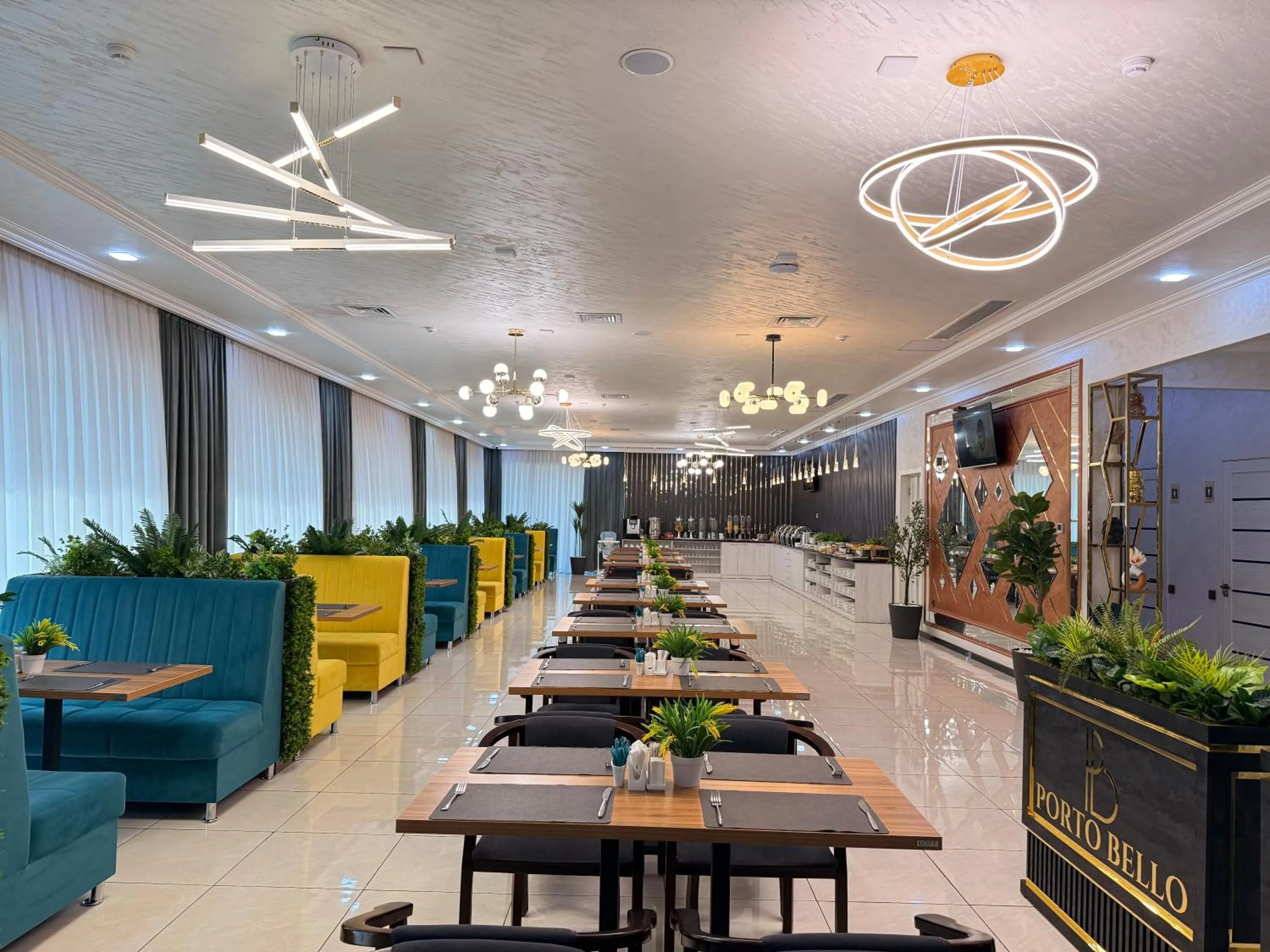 Restaurant/places to eat in Porto Bello Hotel