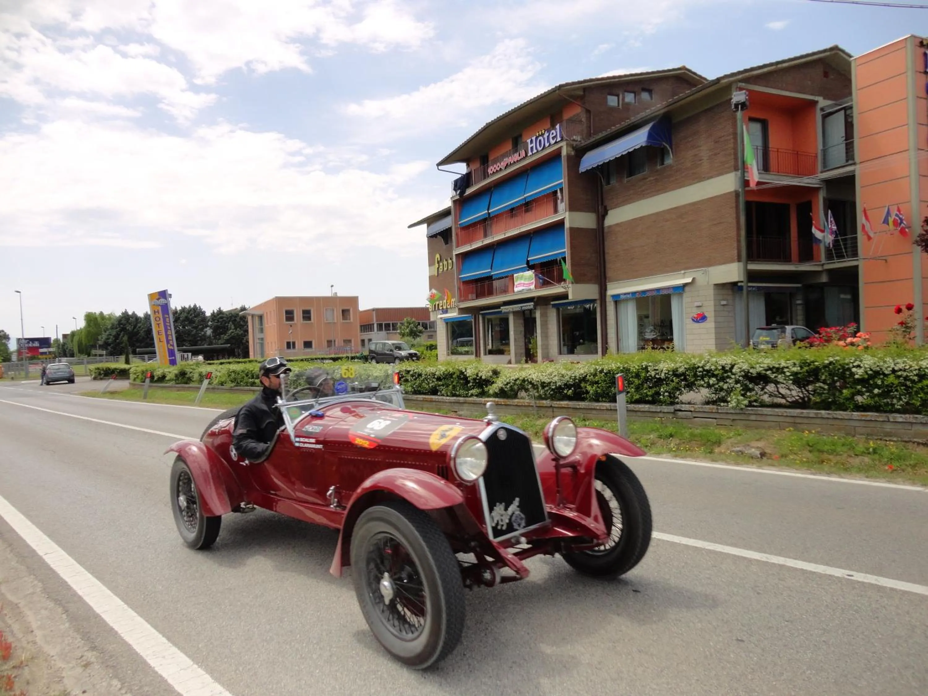 Facade/entrance in 1000 Miglia