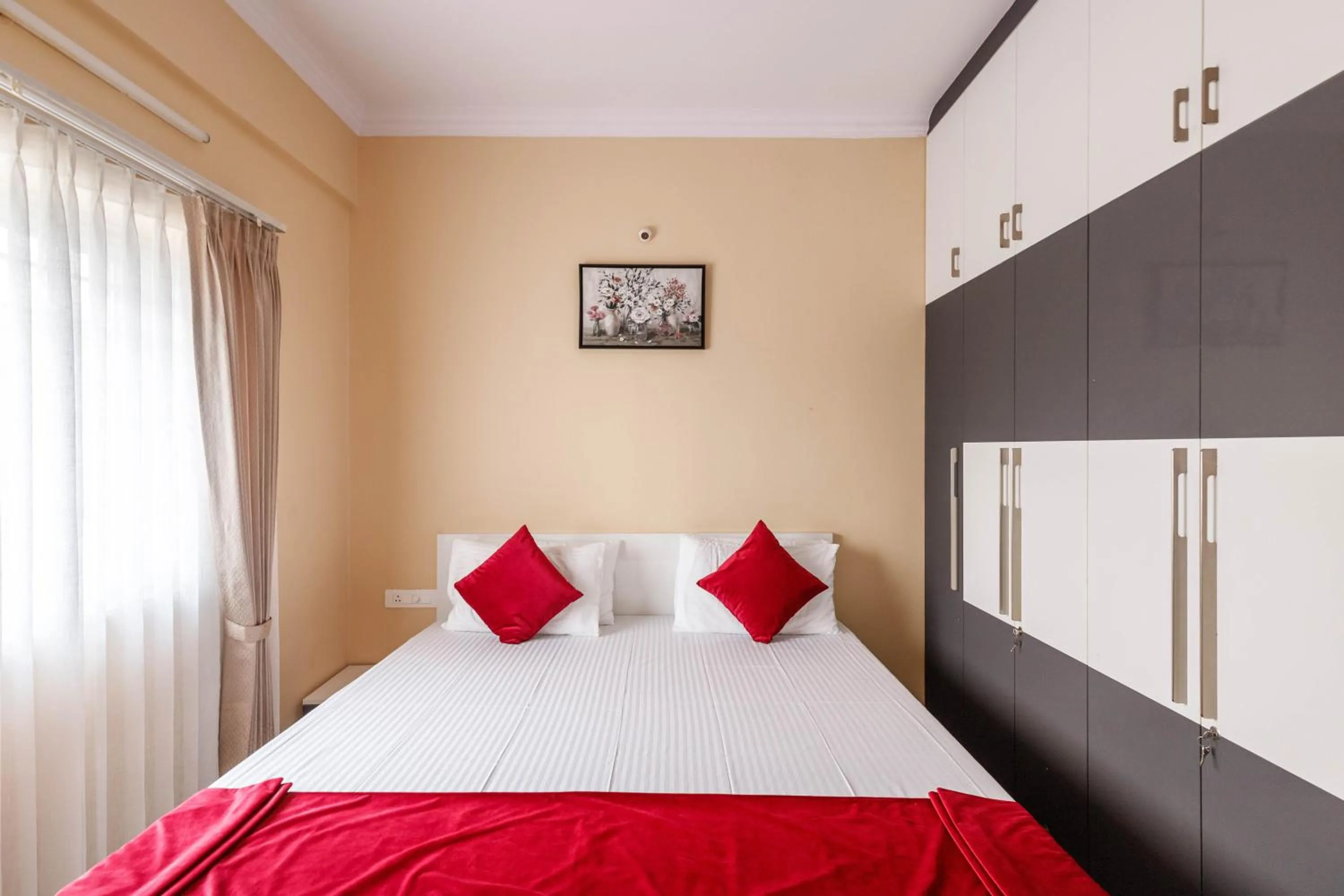 Bedroom, Bed in Pinnacle Serviced Apartments