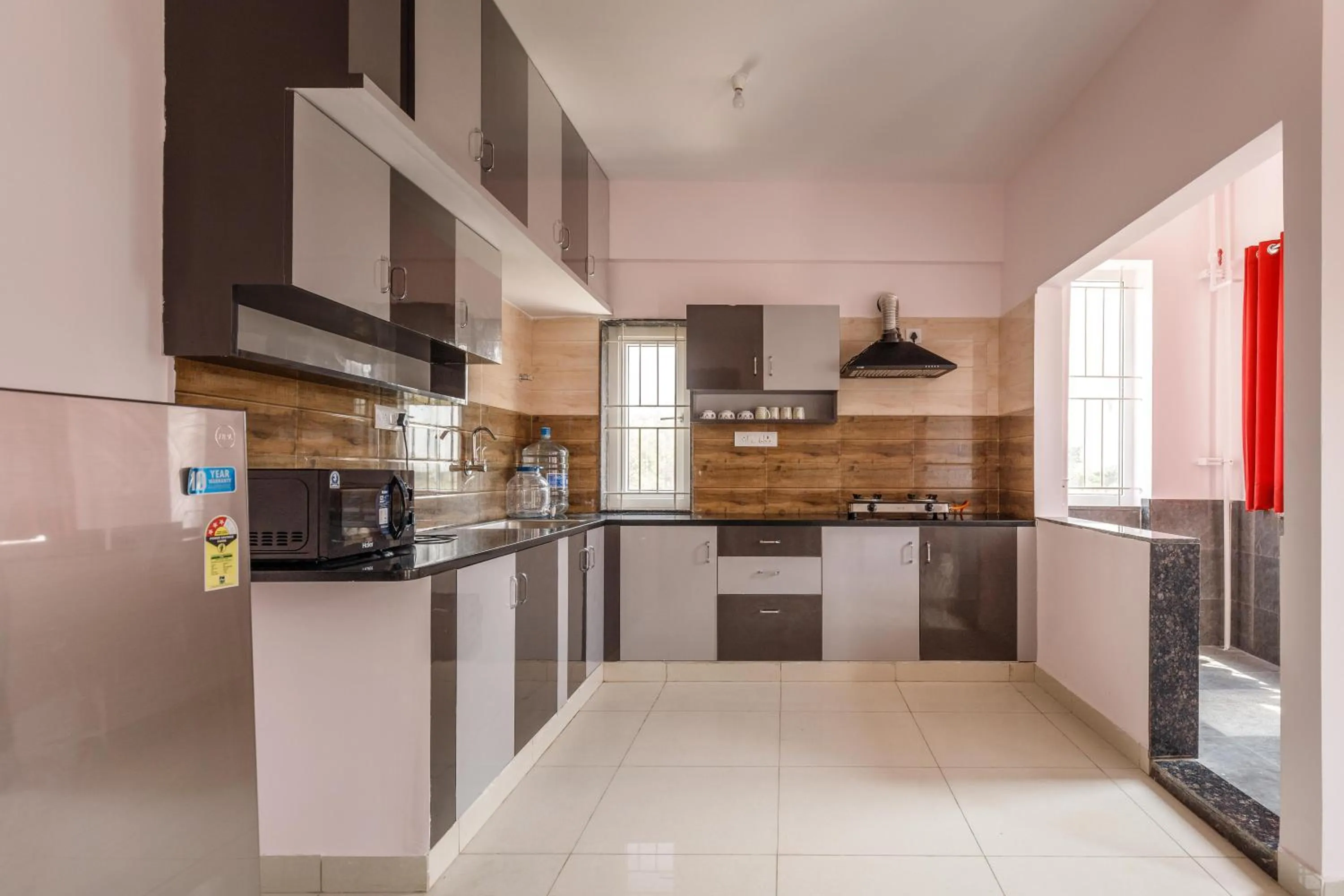 Kitchen or kitchenette in Pinnacle Serviced Apartments