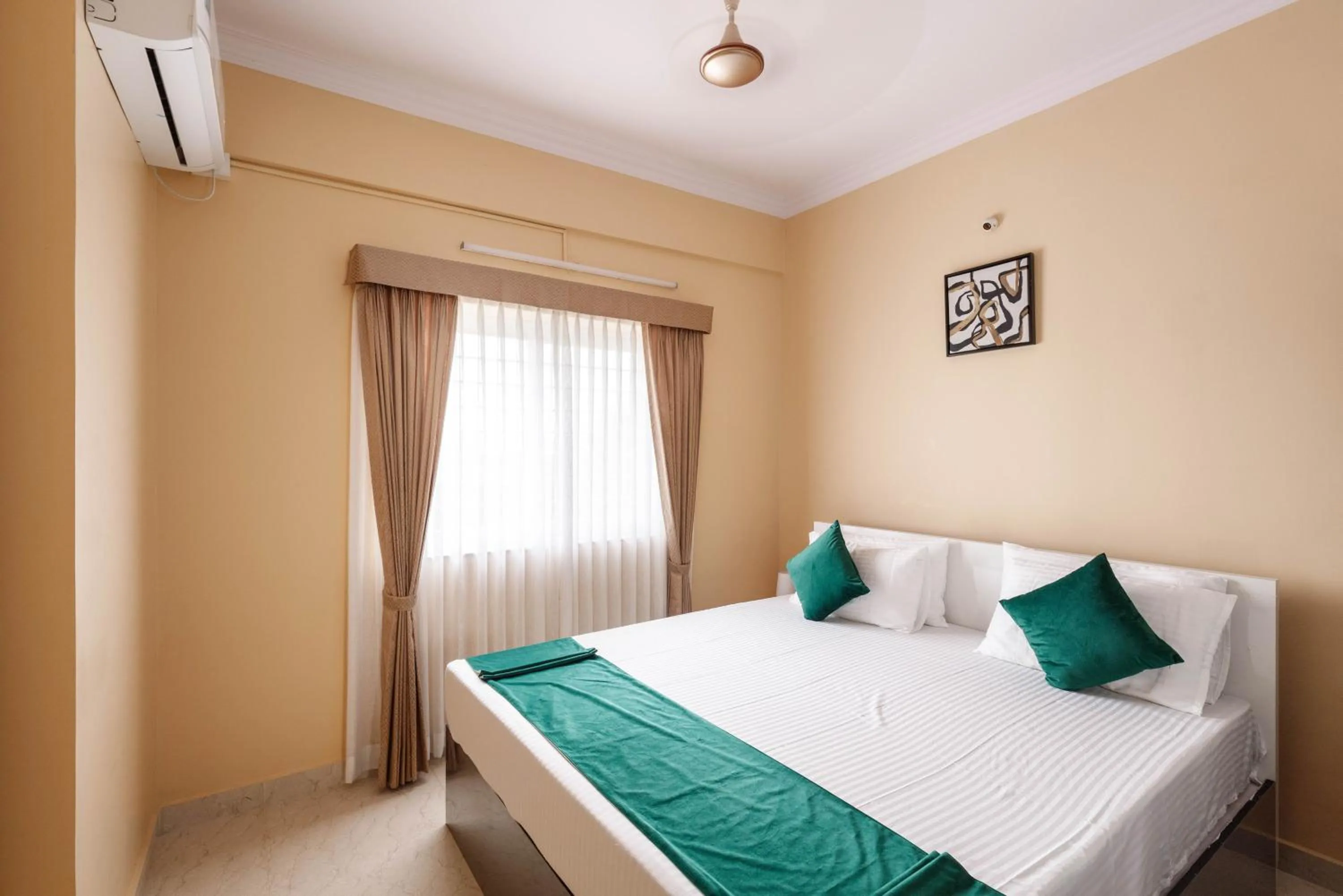 Bedroom, Bed in Pinnacle Serviced Apartments