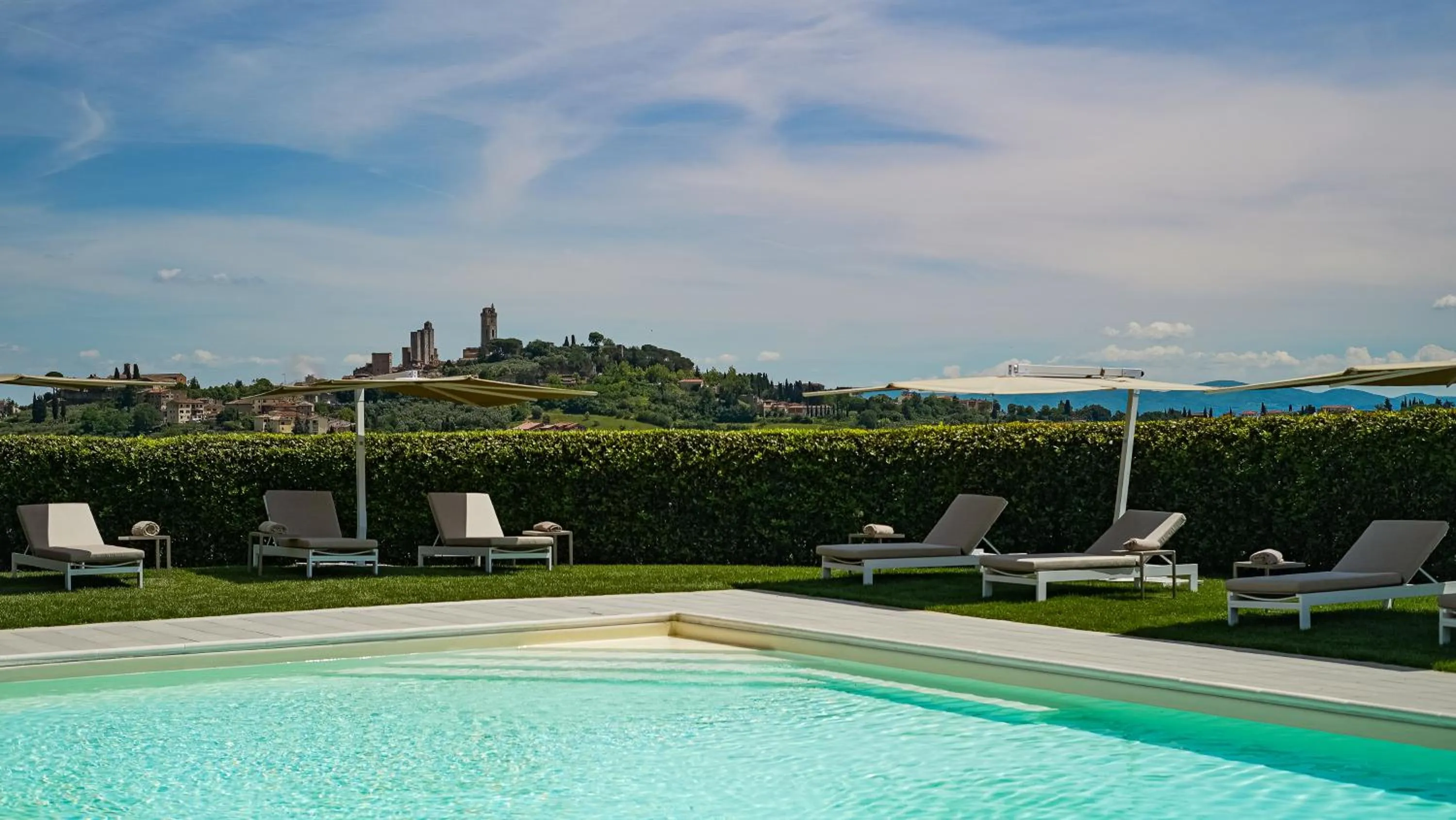 Pool view in Cappuccina Country Resort