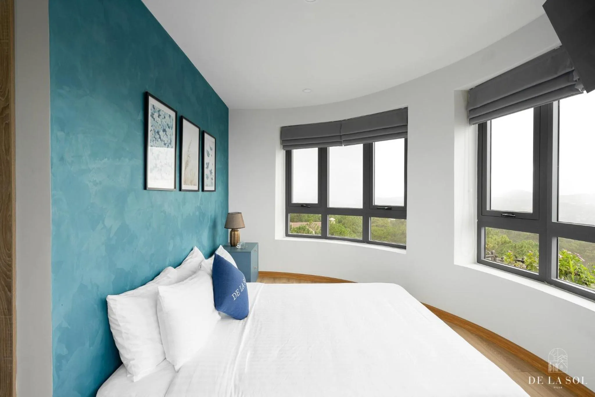 Bed in De La Sol Villa Dalat