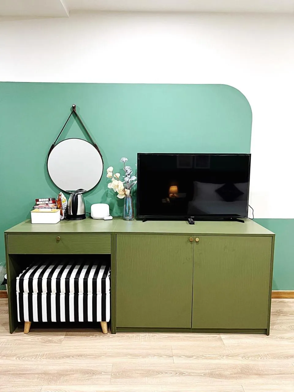 TV and multimedia in De La Sol Villa Dalat