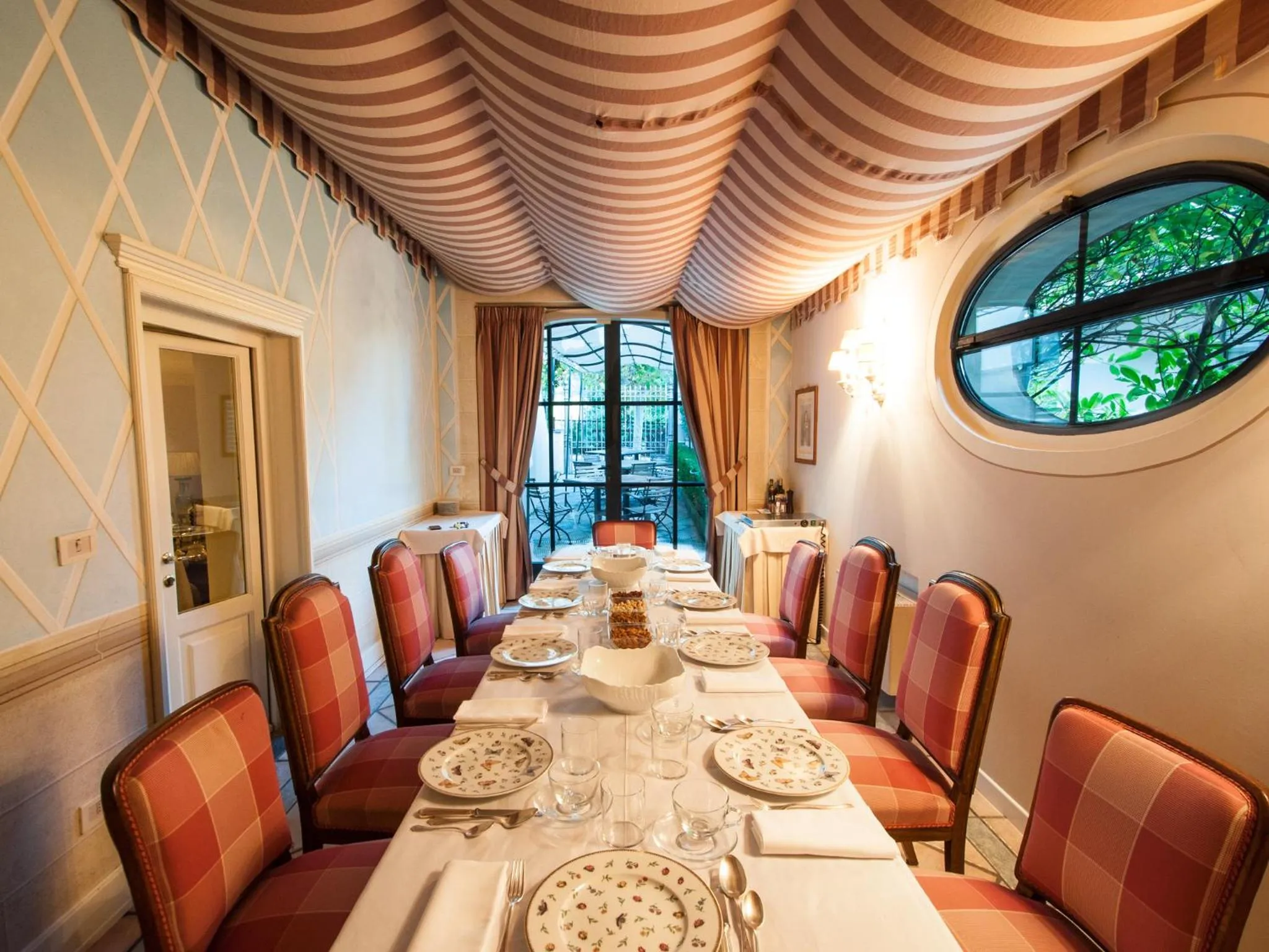 Restaurant/places to eat in Villa Le Magnolie