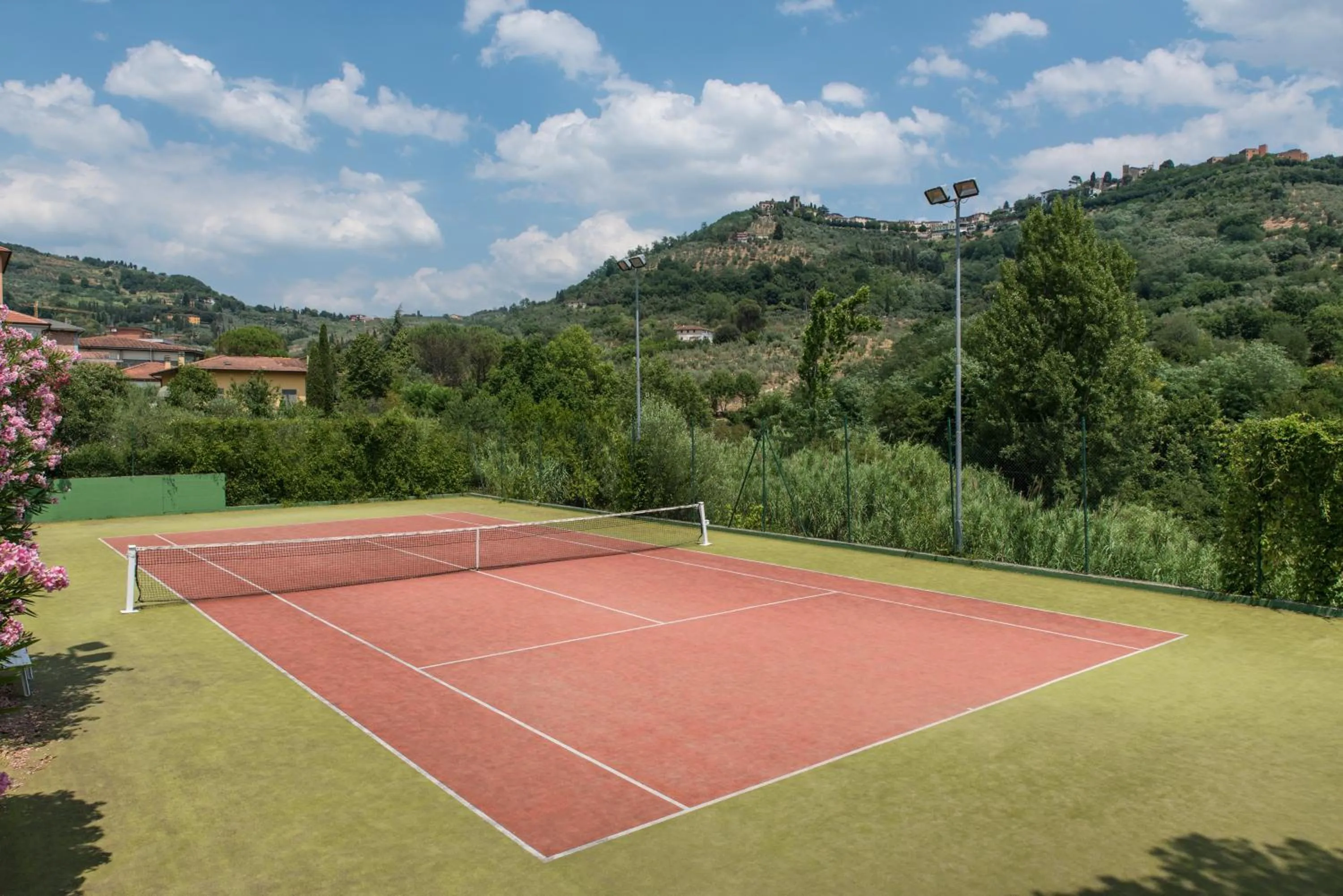 Tennis court in Hotel Michelangelo & Day SPA