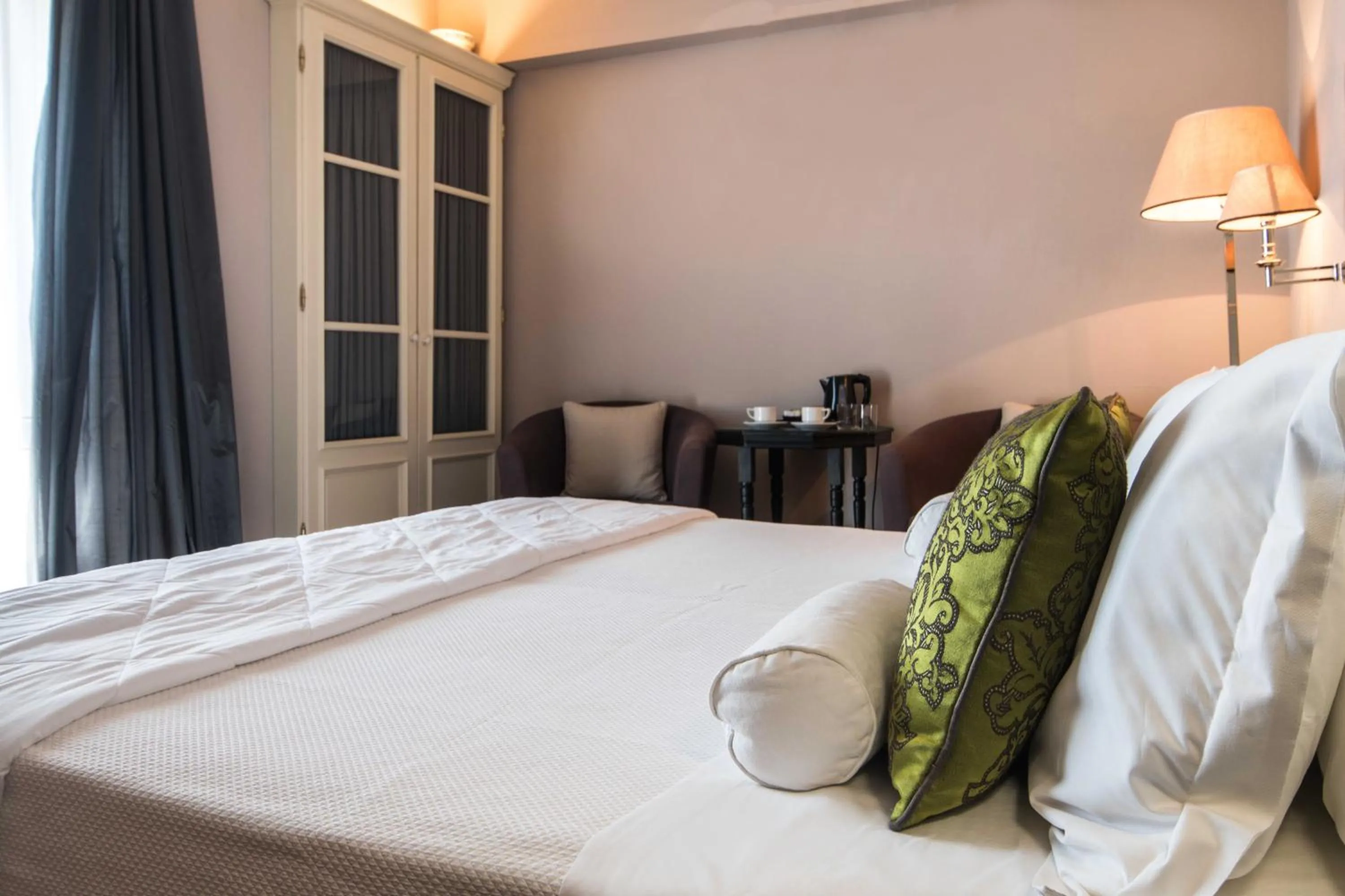 Bed in Hotel Michelangelo & Day SPA