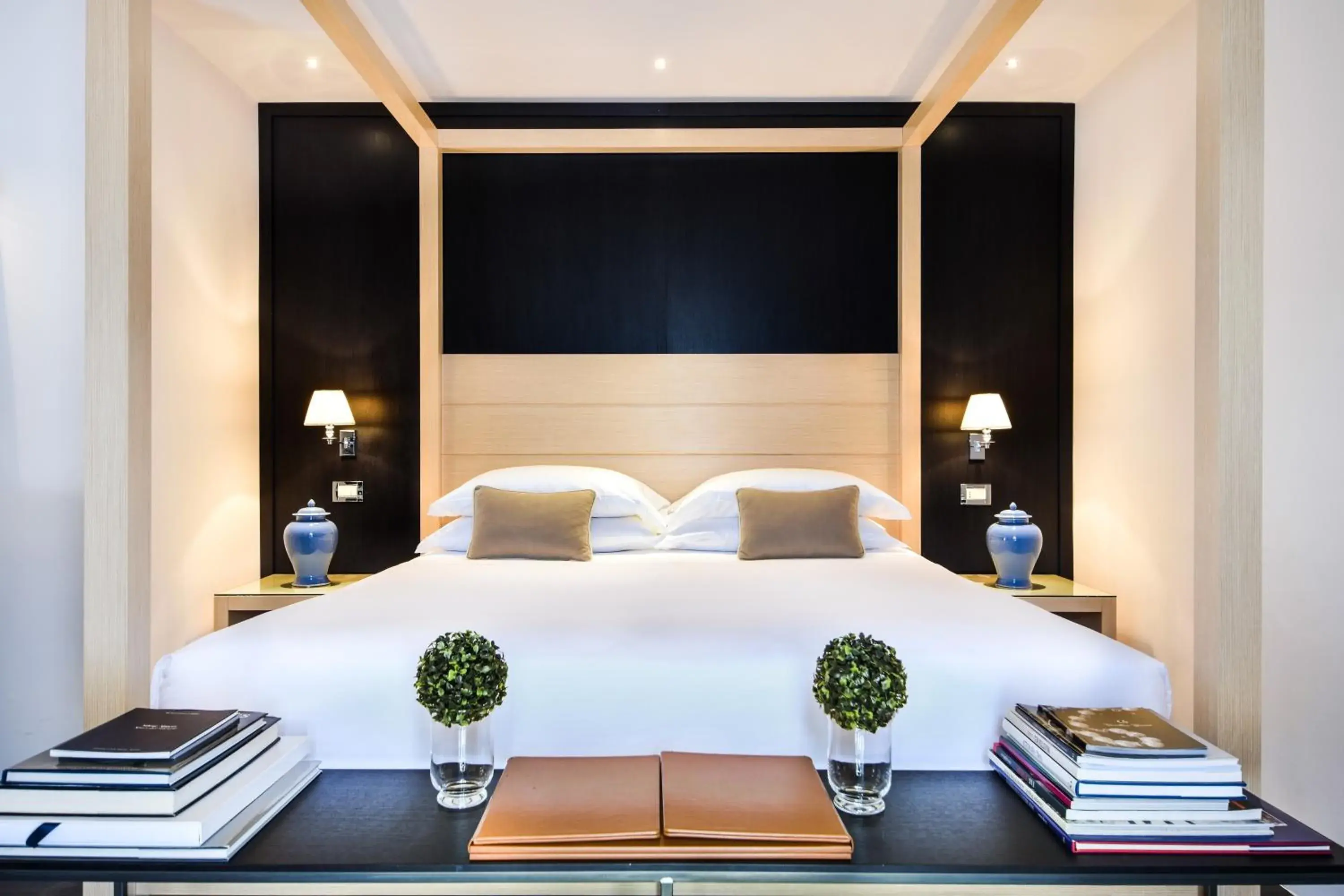 Superior Suite with Balcony in Hotel Michelangelo & Day SPA Superior Suite with Balcony in Hotel Michelangelo & Day SPA