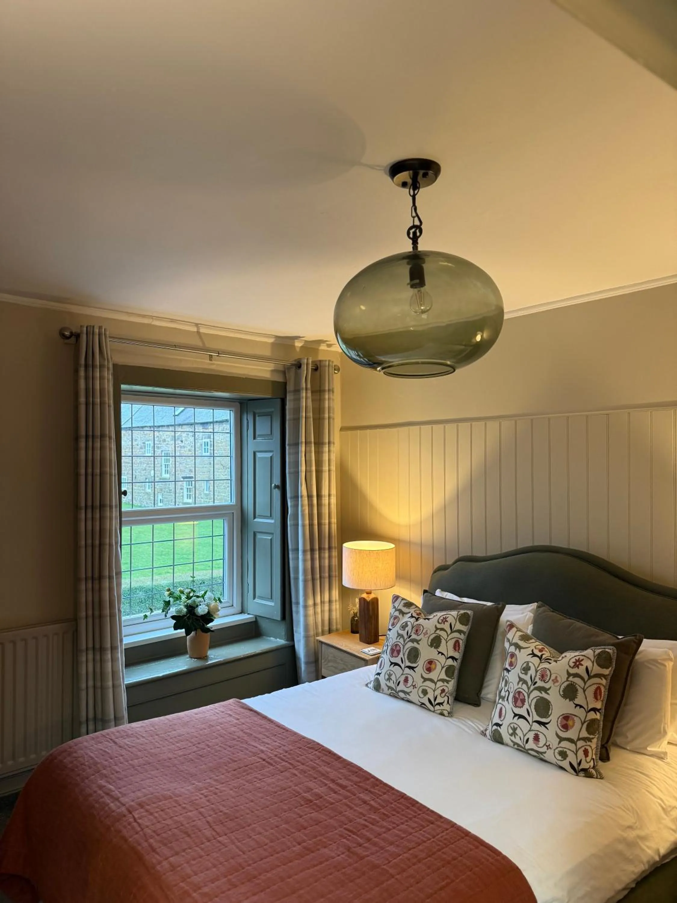 Bed in The Red Lion Inn Alnmouth