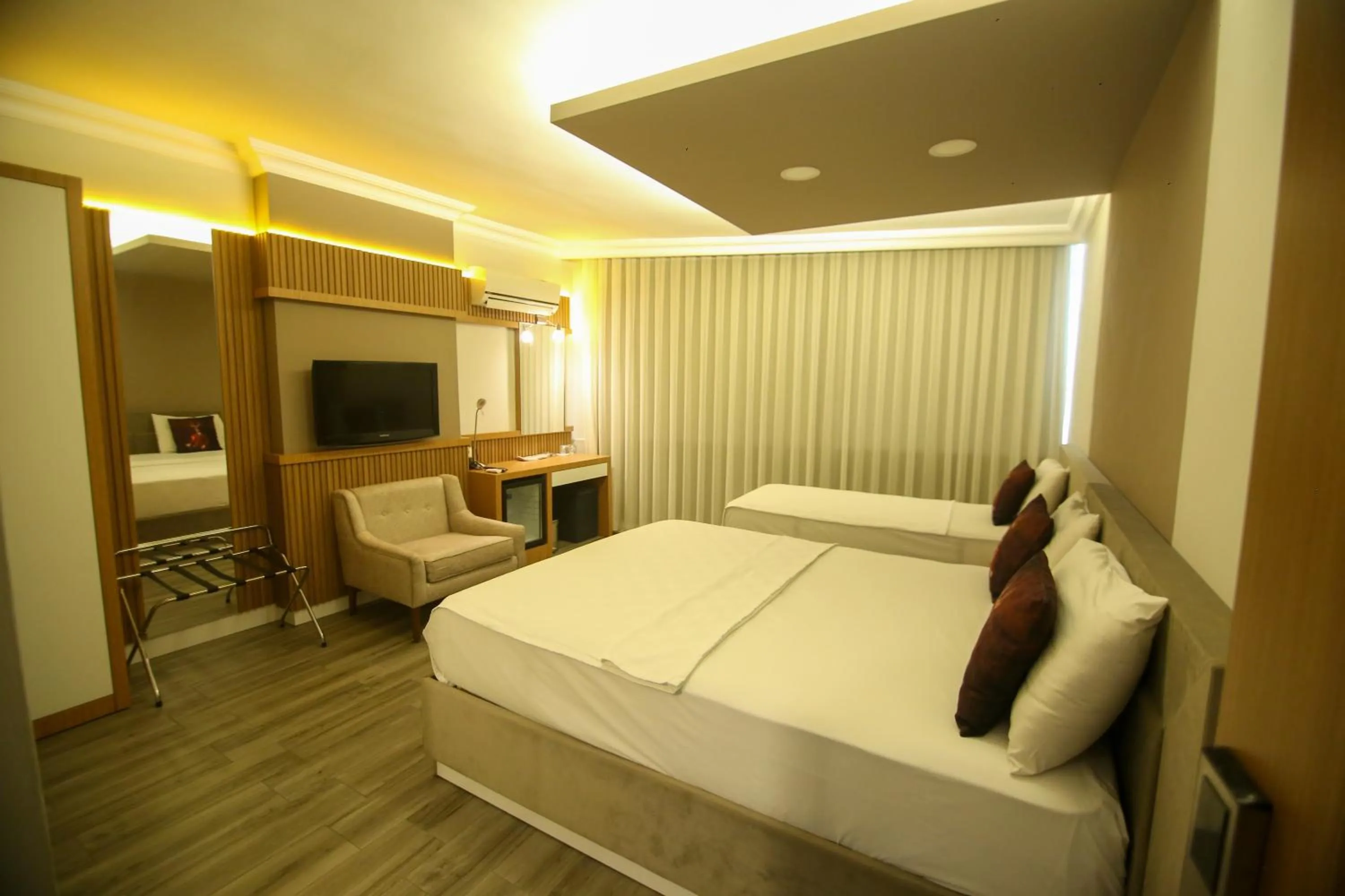 Photo of the whole room, Bed in ÇEVİK PALACE HOTEL