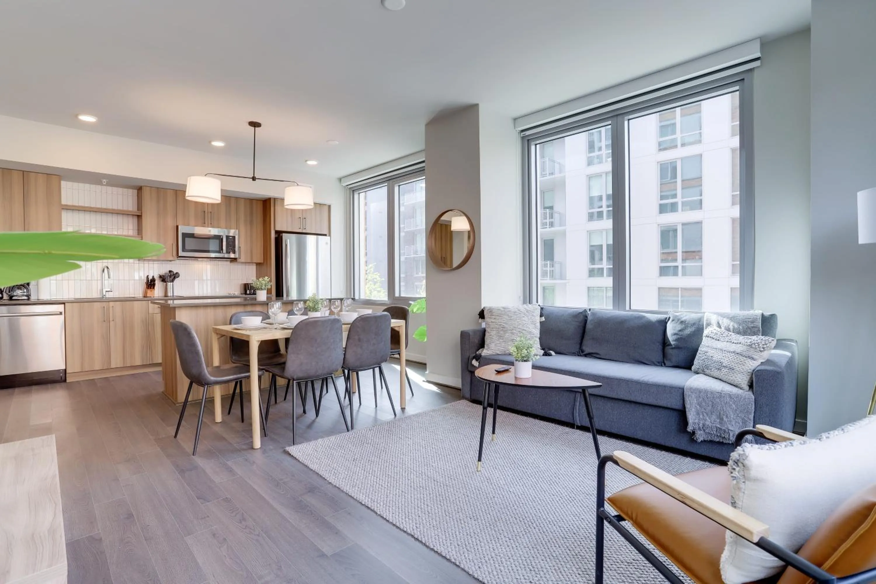 Living room in Stylish Condo at Clarendon with Rooftop Views