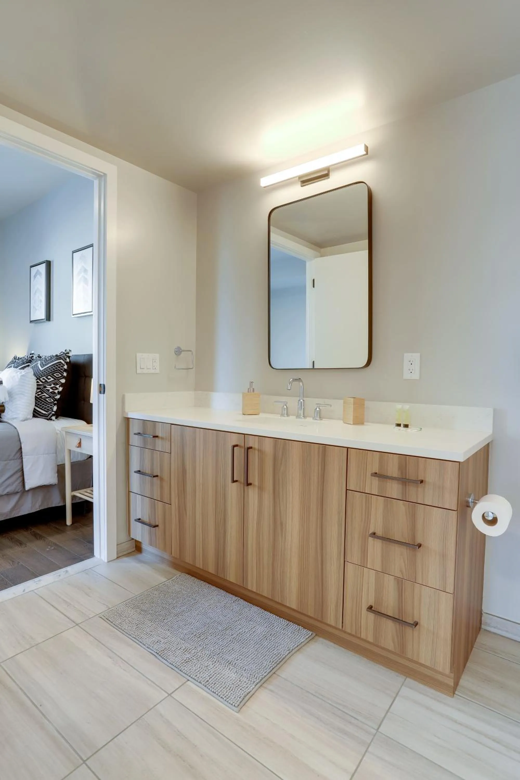 Bathroom in Stylish Condo at Clarendon with Rooftop Views