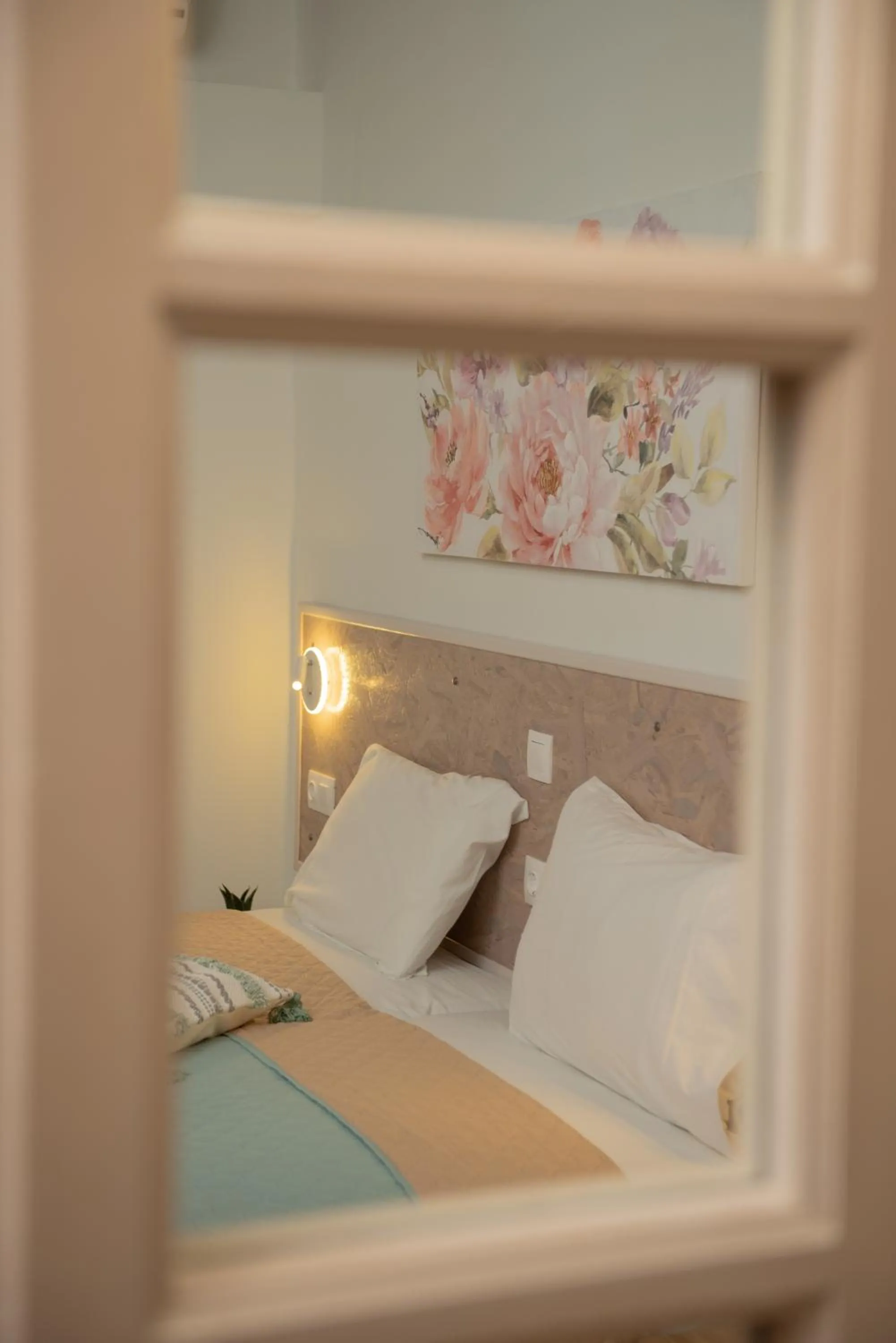 Decorative detail, Bed in Tsaner Apartment and Rooms