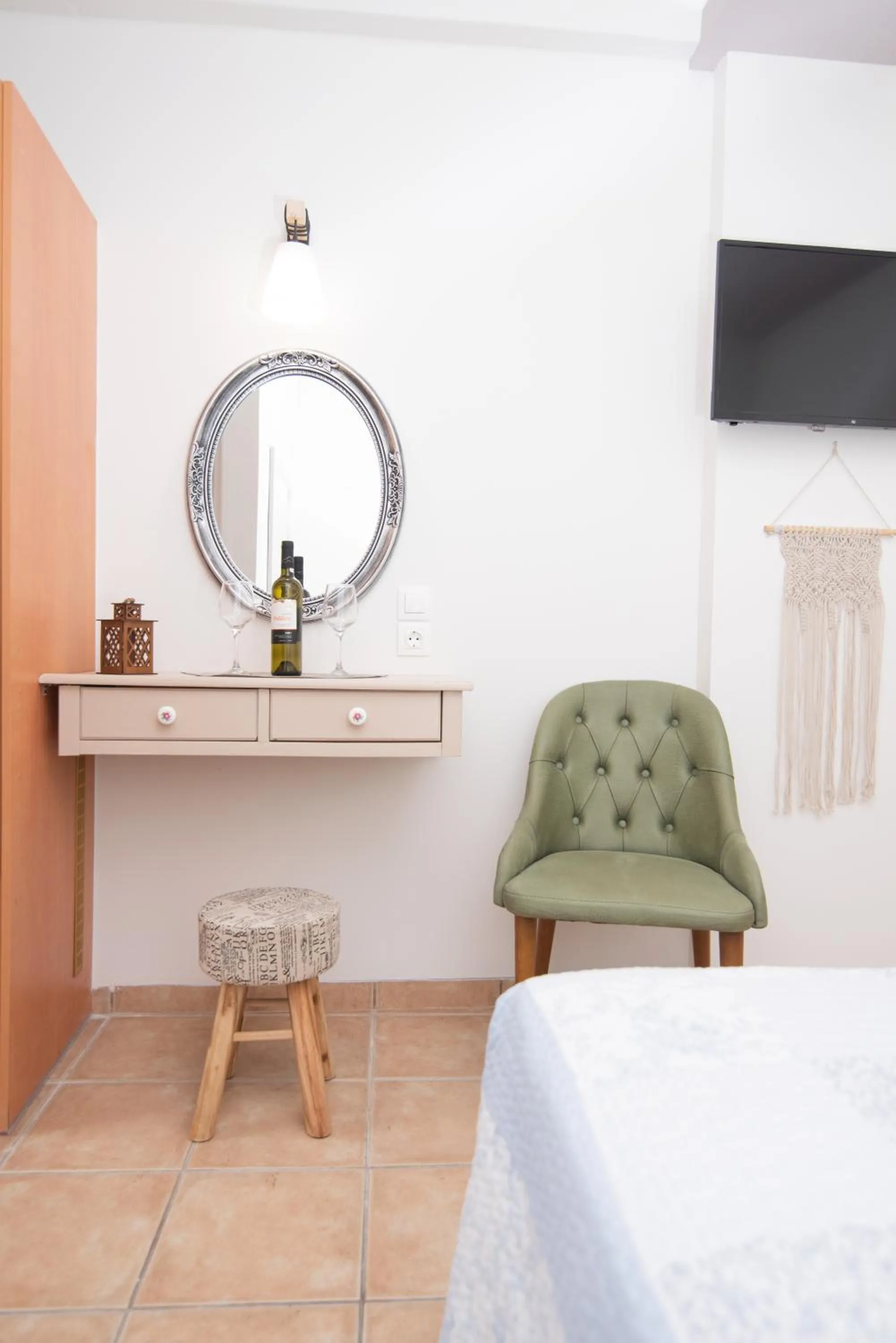 Bedroom, Bed in Tsaner Apartment and Rooms