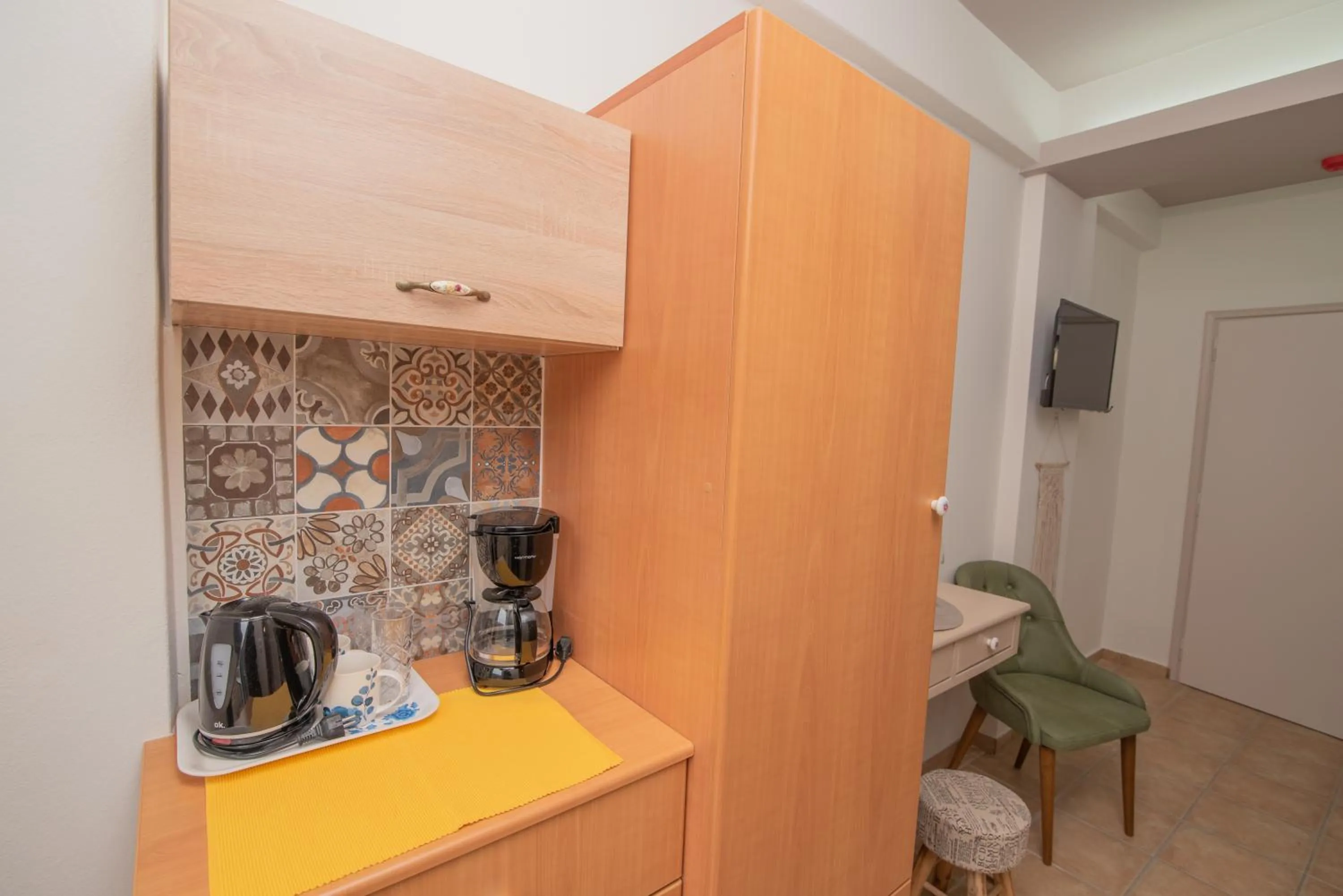 Coffee/tea facilities in Tsaner Apartment and Rooms