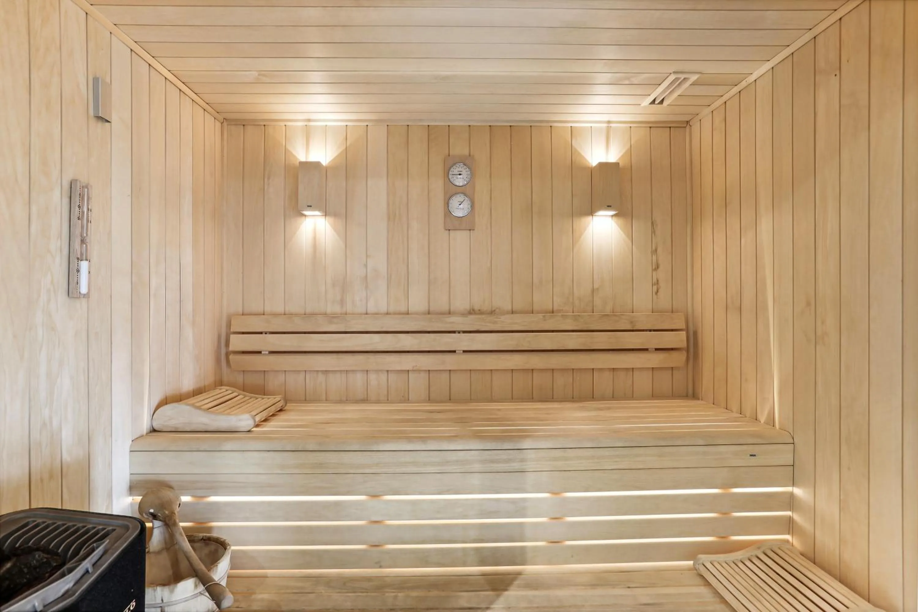 Sauna in Hôtel Restaurant AKENA Molinges - La Brocatelle