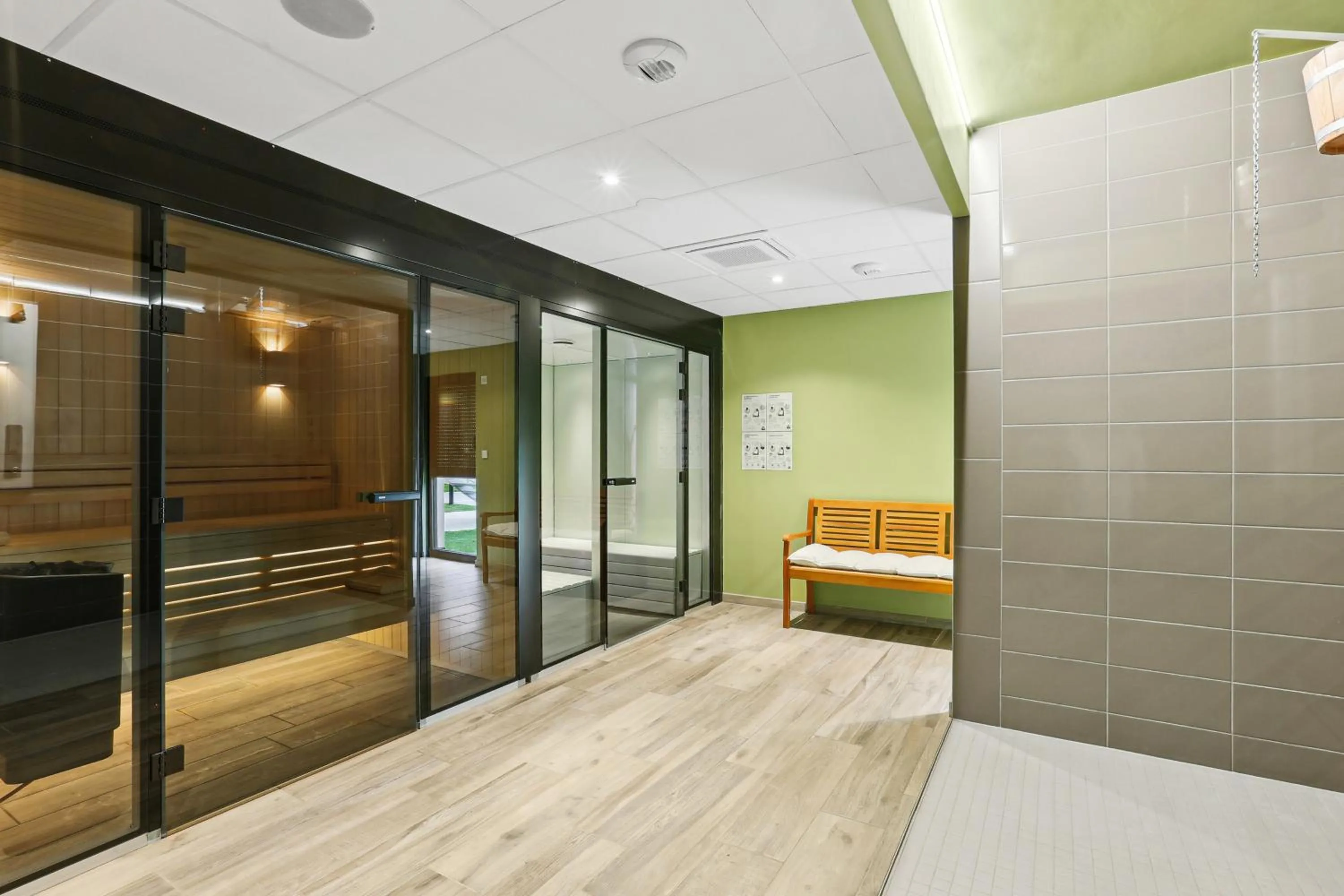 Sauna in Hôtel Restaurant AKENA Molinges - La Brocatelle