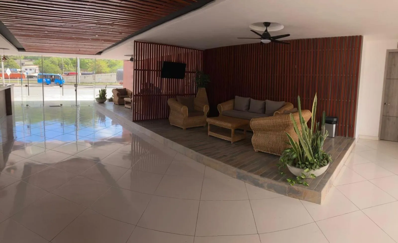 Communal lounge/ TV room in Hotel Hih Brisas de la Sierra