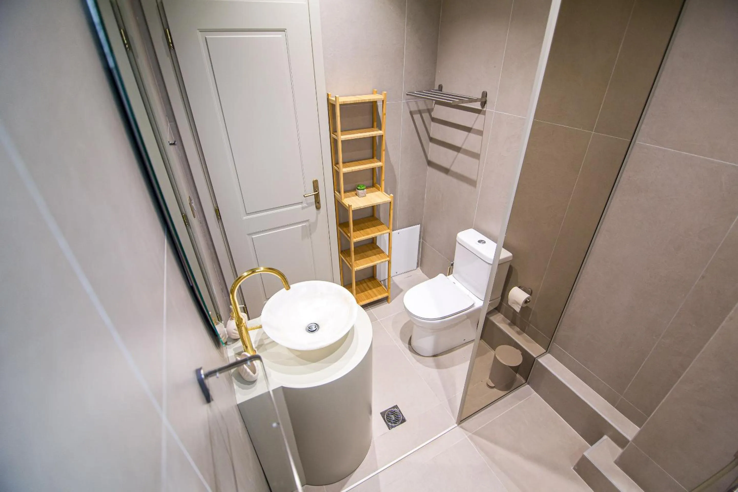 Shower in IO Luxury Pool & Hot Tub Suites