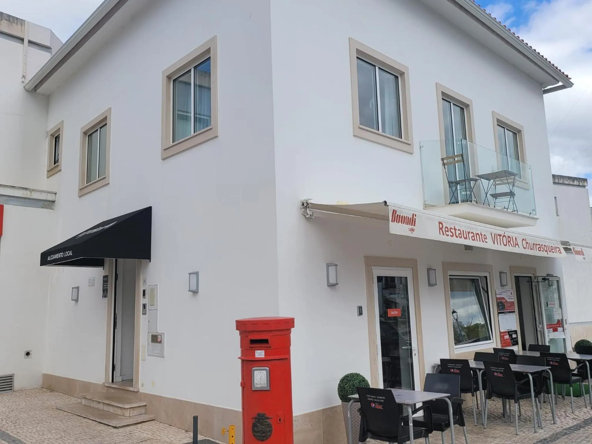 Property building in Alojamento Local Vitoria