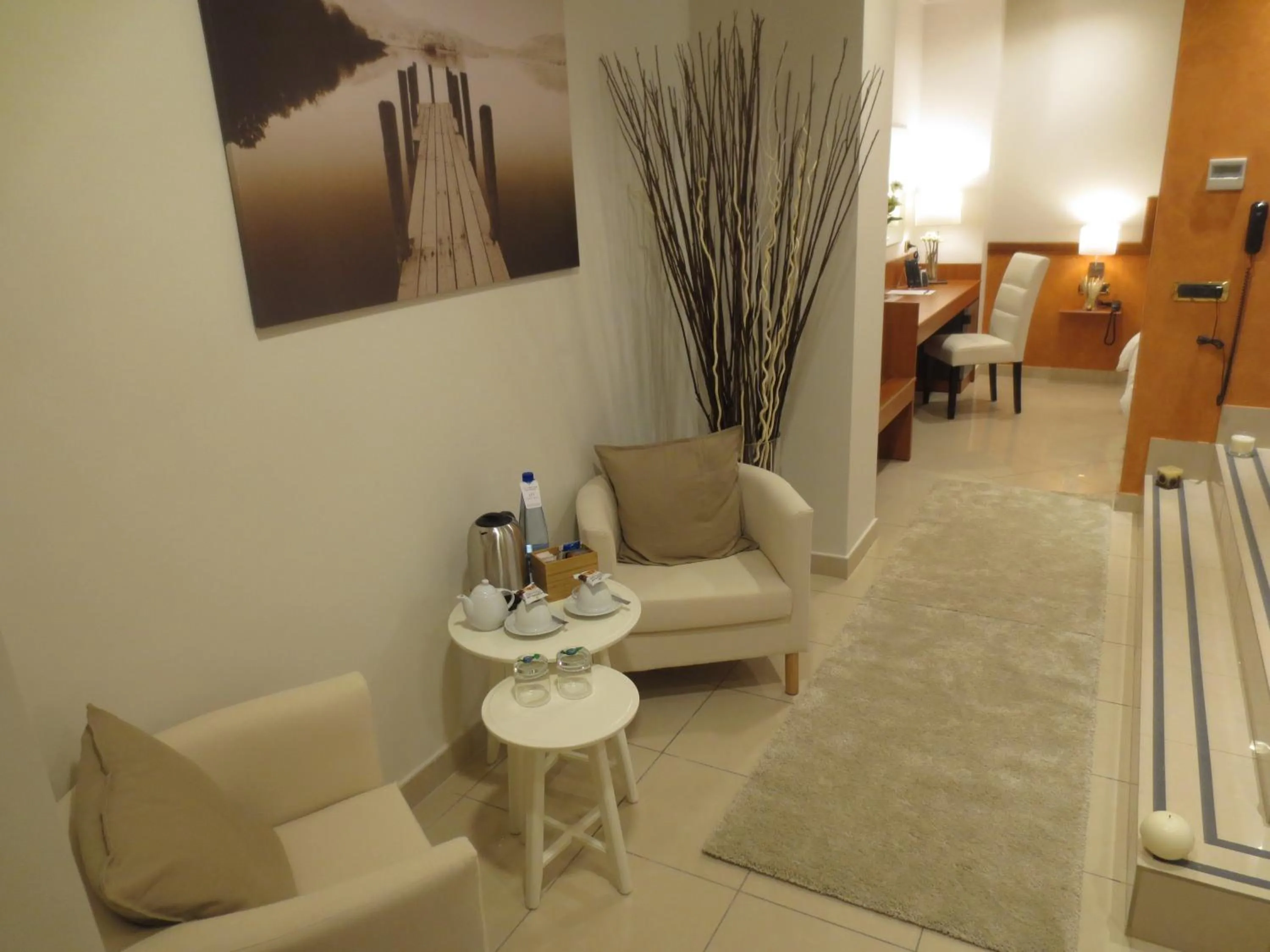 Coffee/tea facilities in Hotel Joyfull