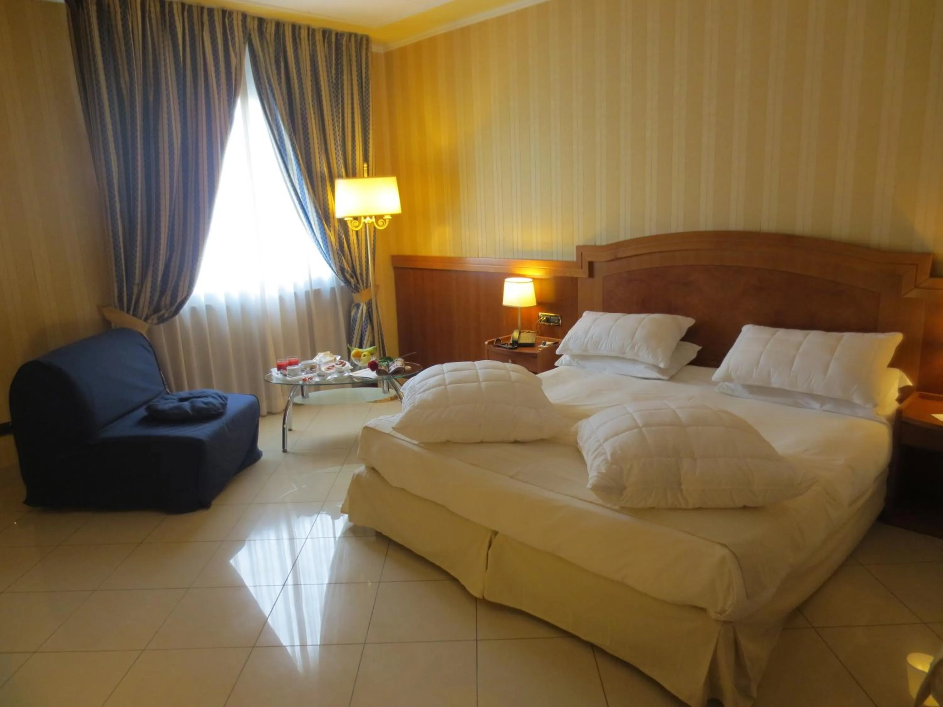 Photo of the whole room, Bed in Hotel Joyfull