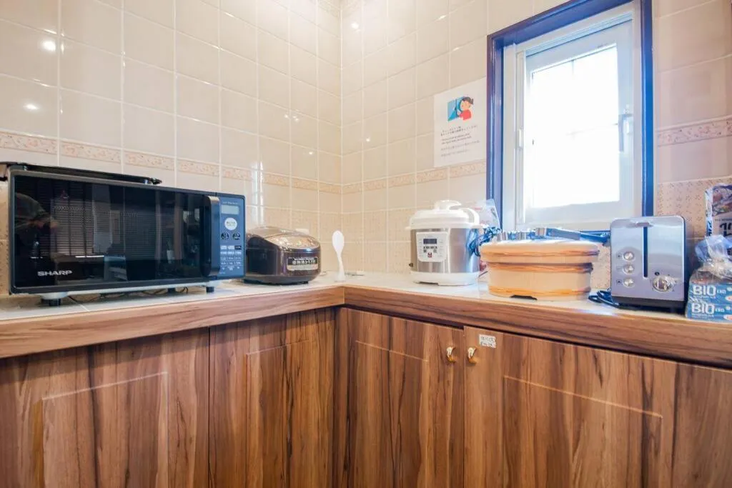 microwave in THE BLAUBAUM TOYA