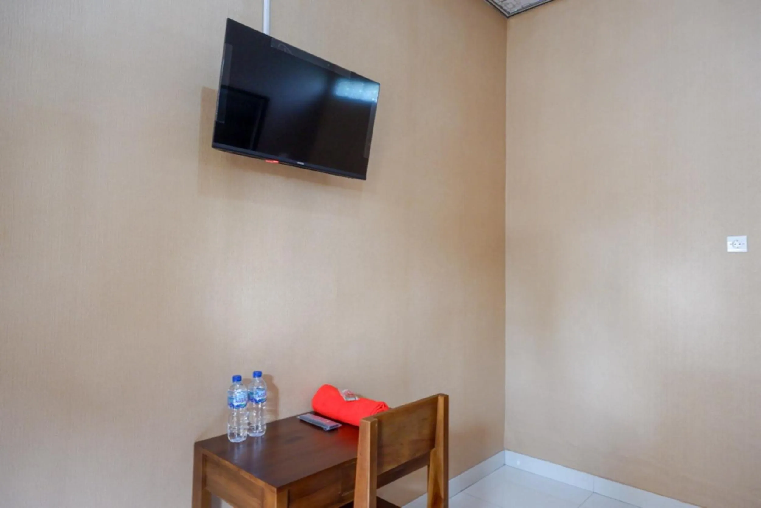 RedDoorz Syariah near Stasiun Gumilir Cilacap