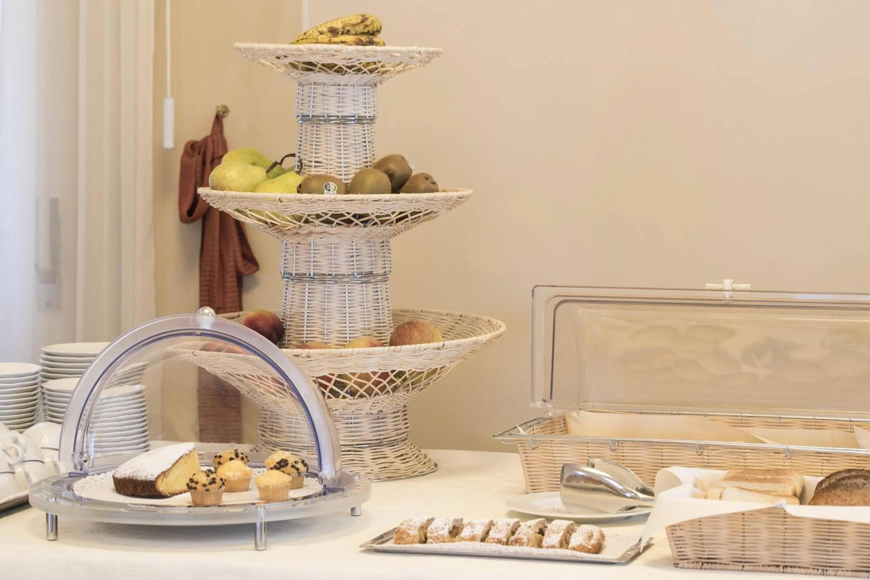 Food in Hotel La Perla