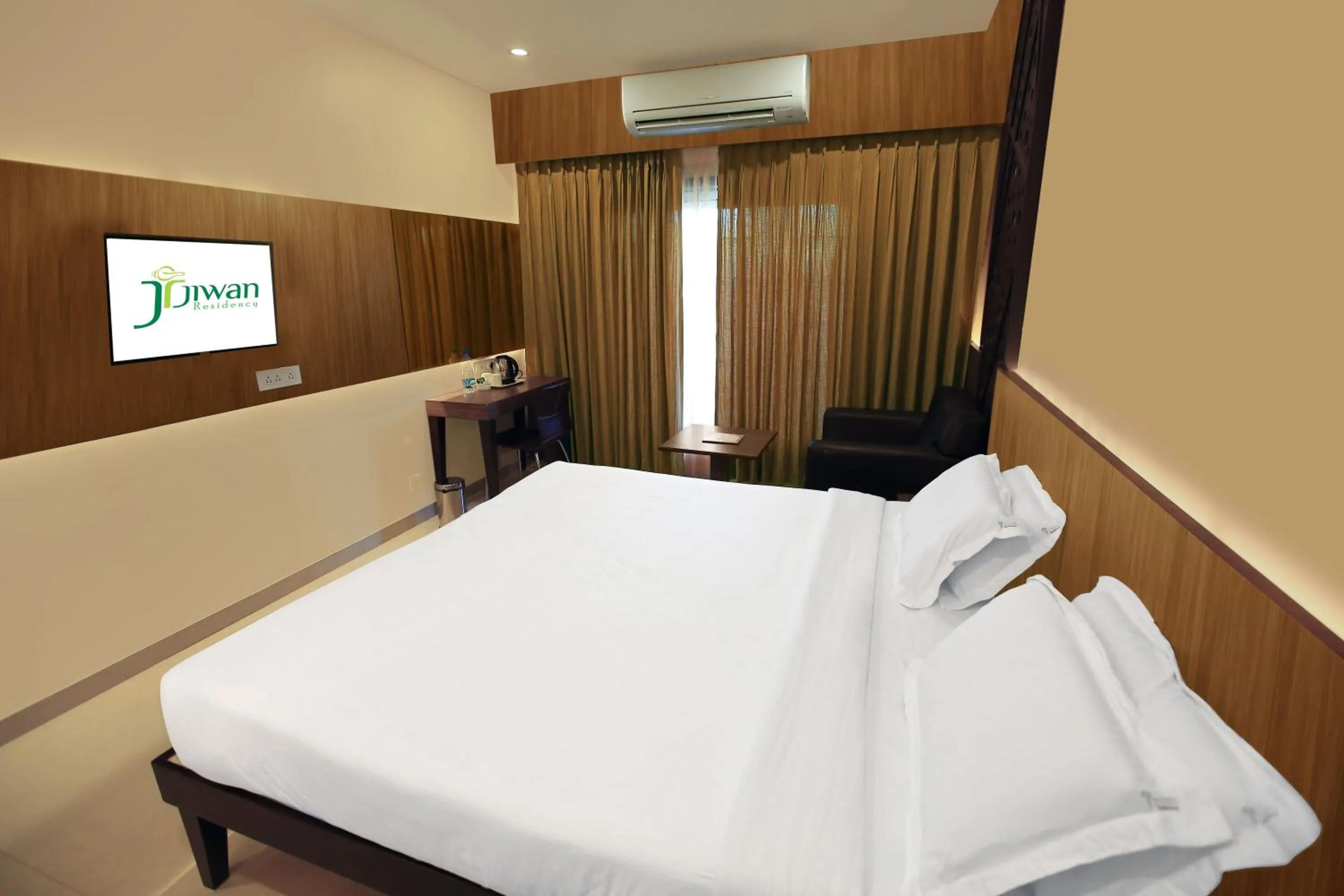 Photo of the whole room, Bed in Hotel Fortune