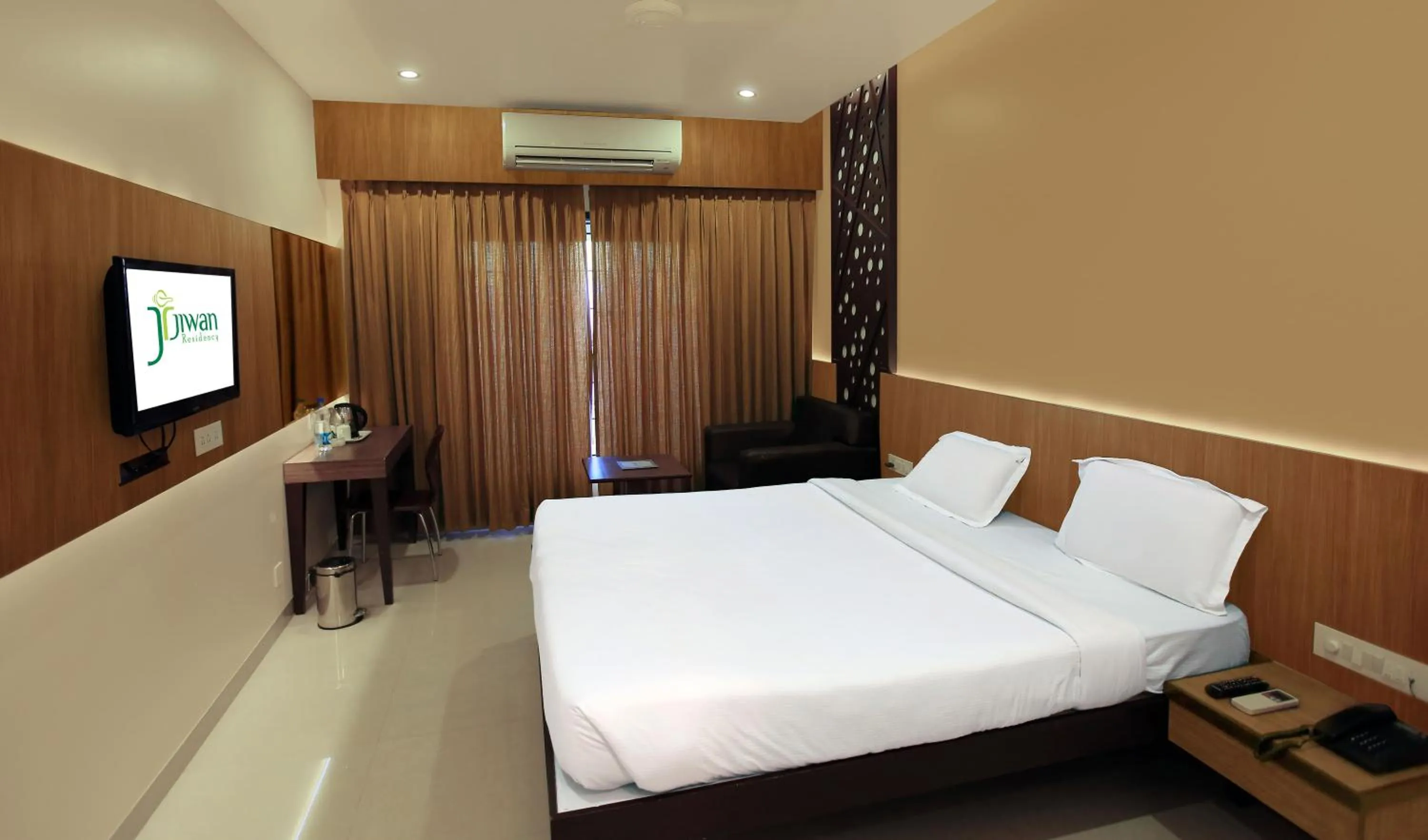 Photo of the whole room, Bed in Hotel Fortune