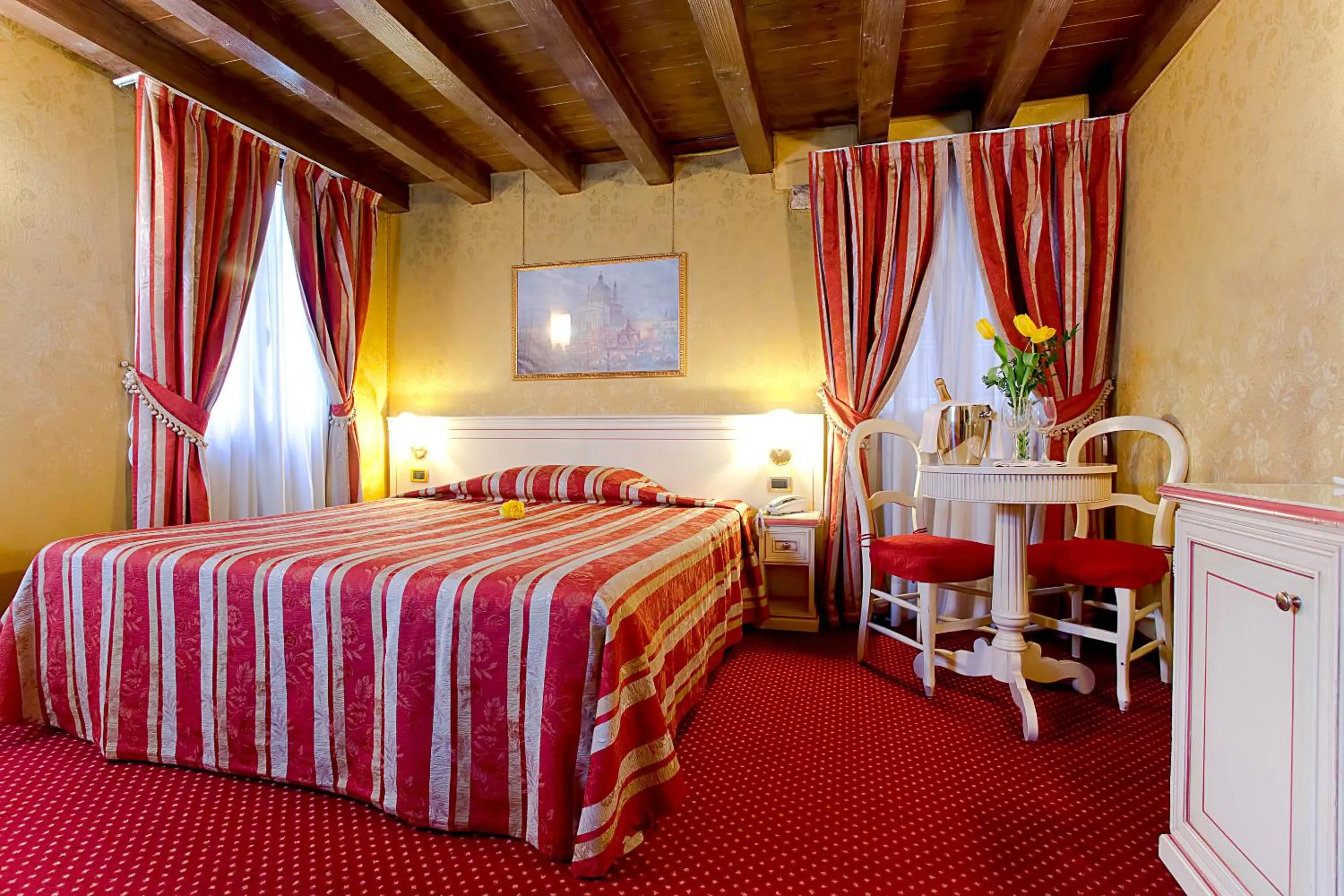 Photo of the whole room, Bed in Ca' San Polo - Ferretti Hotels Collection