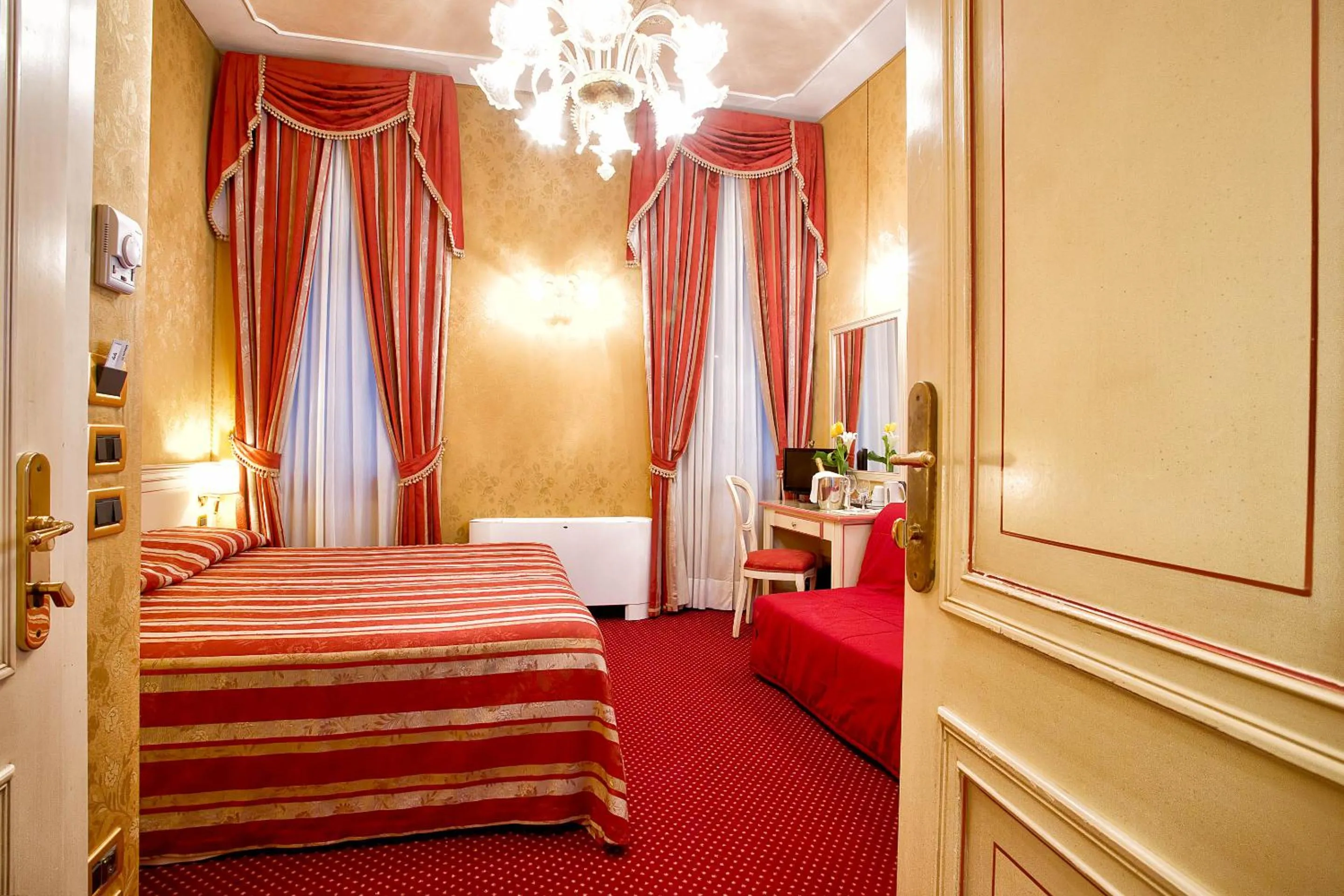 Bedroom, Bed in Ca' San Polo - Ferretti Hotels Collection