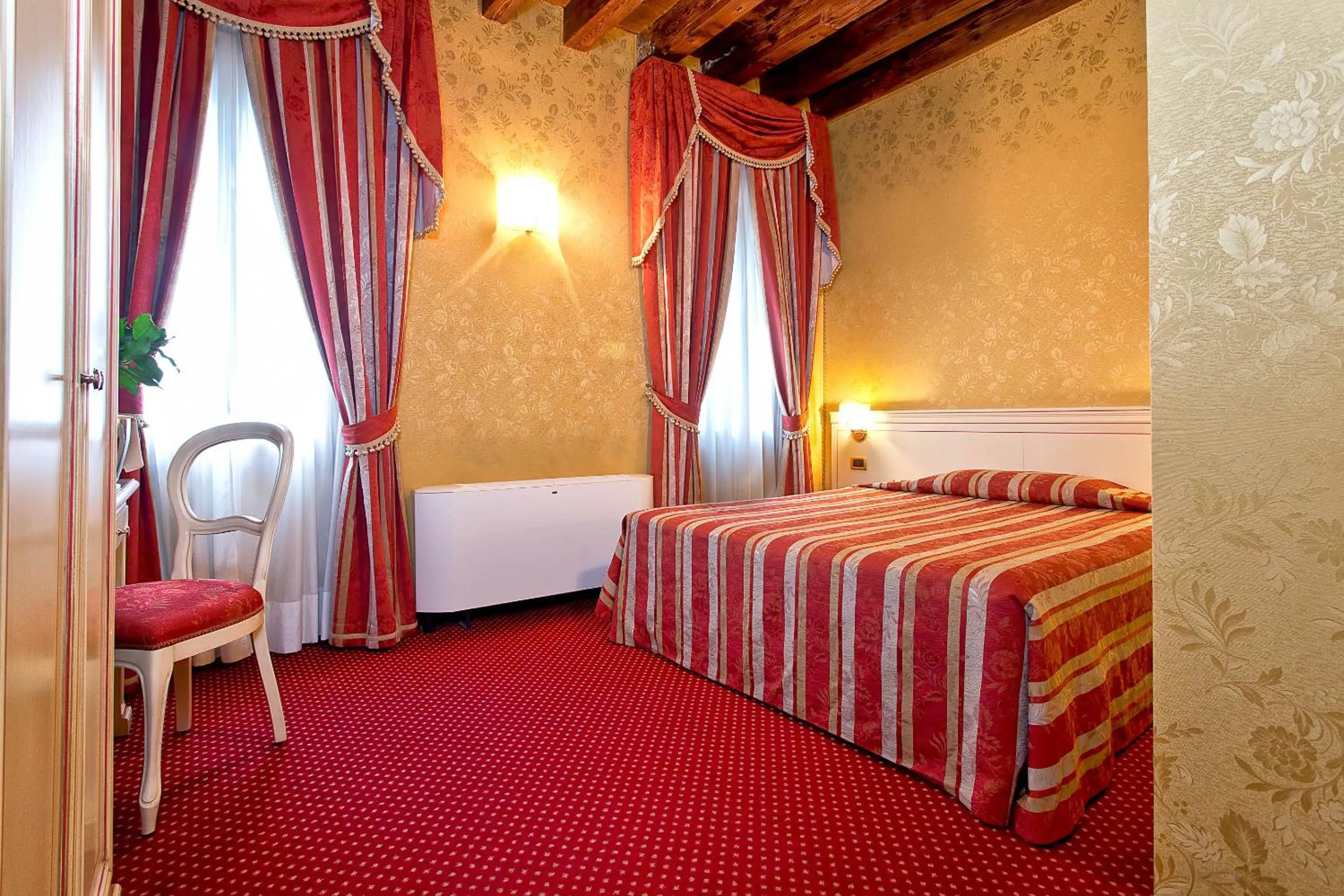 Bedroom, Bed in Ca' San Polo - Ferretti Hotels Collection