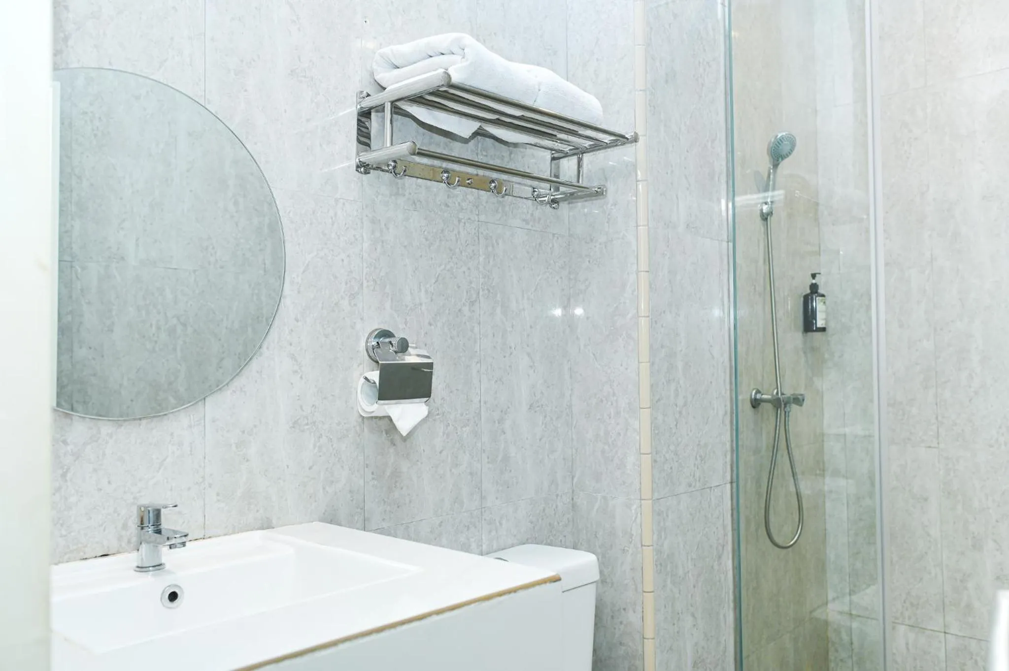 Bathroom in Kesuma Front One Boutique Palembang