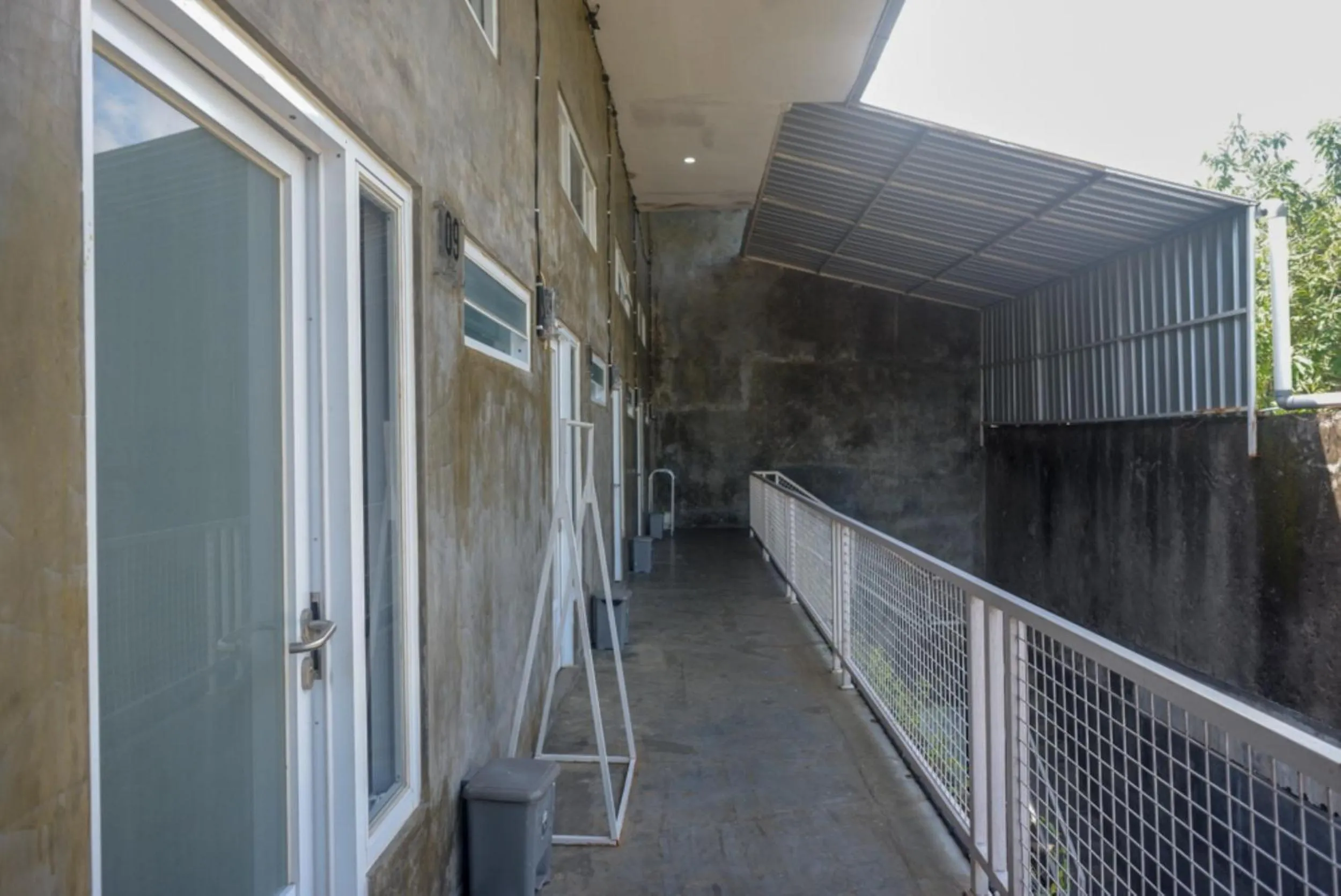 Balcony/Terrace in RedDoorz near Jumbo Mall Sragen