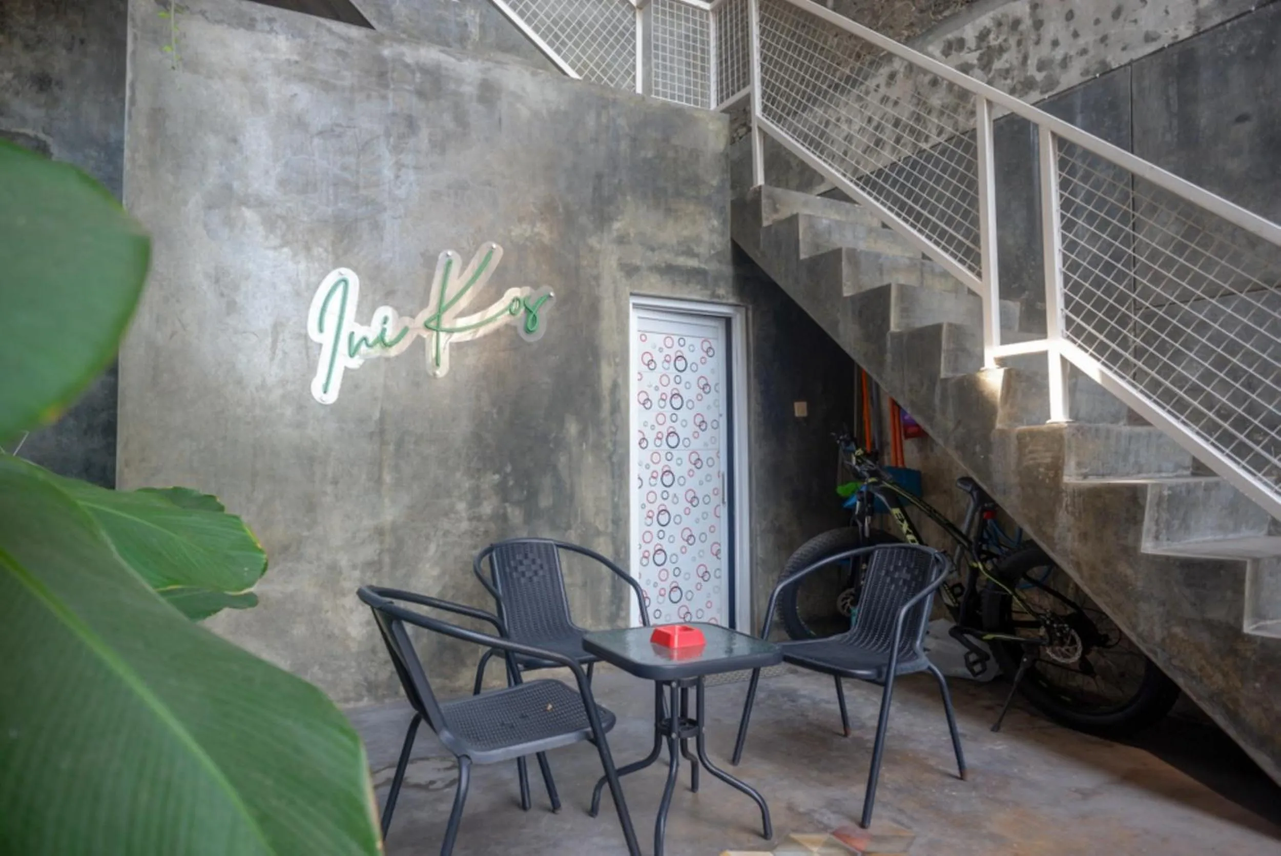 Seating area in RedDoorz near Jumbo Mall Sragen