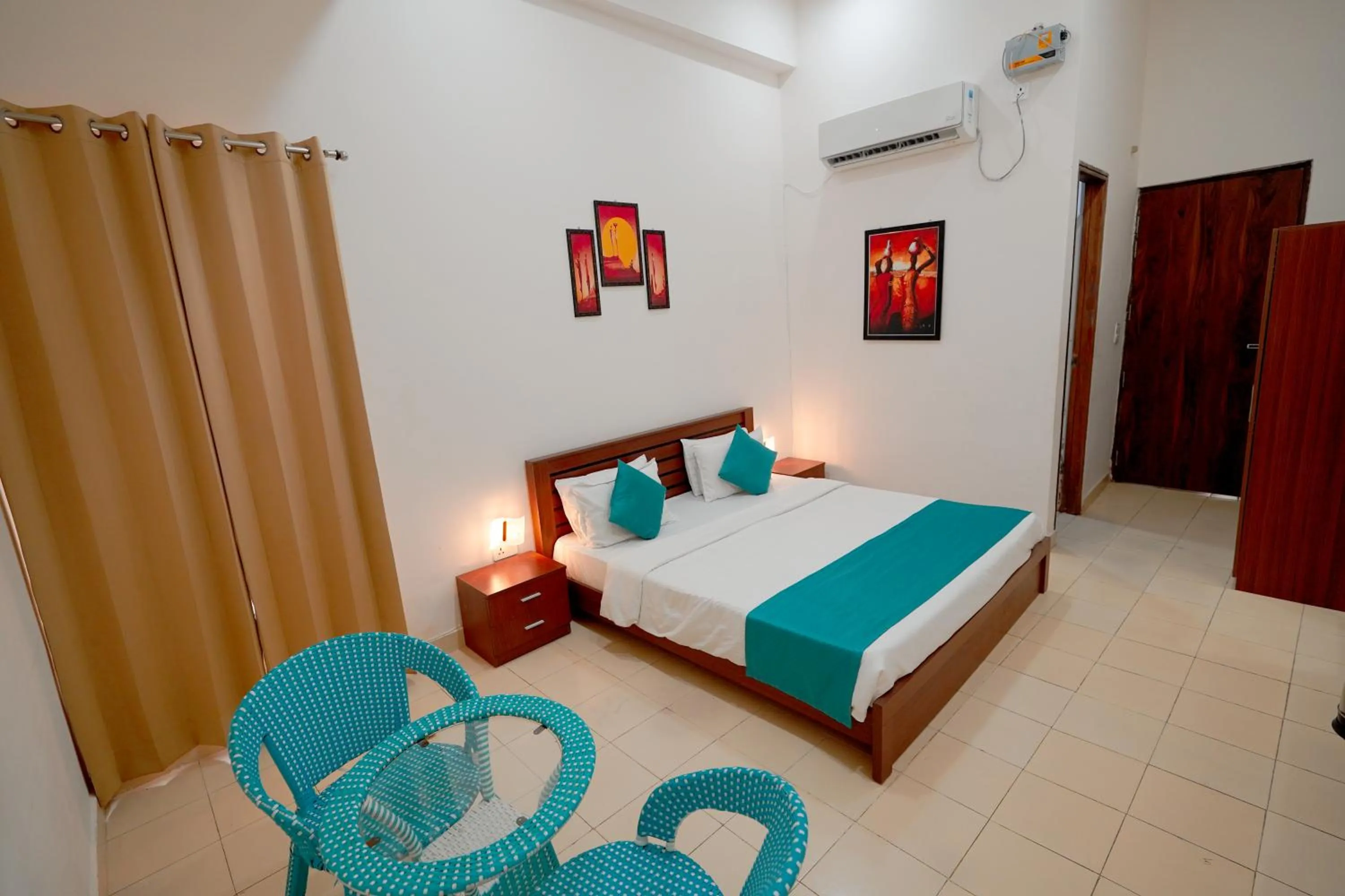 Bed in The Naga Rishikesh