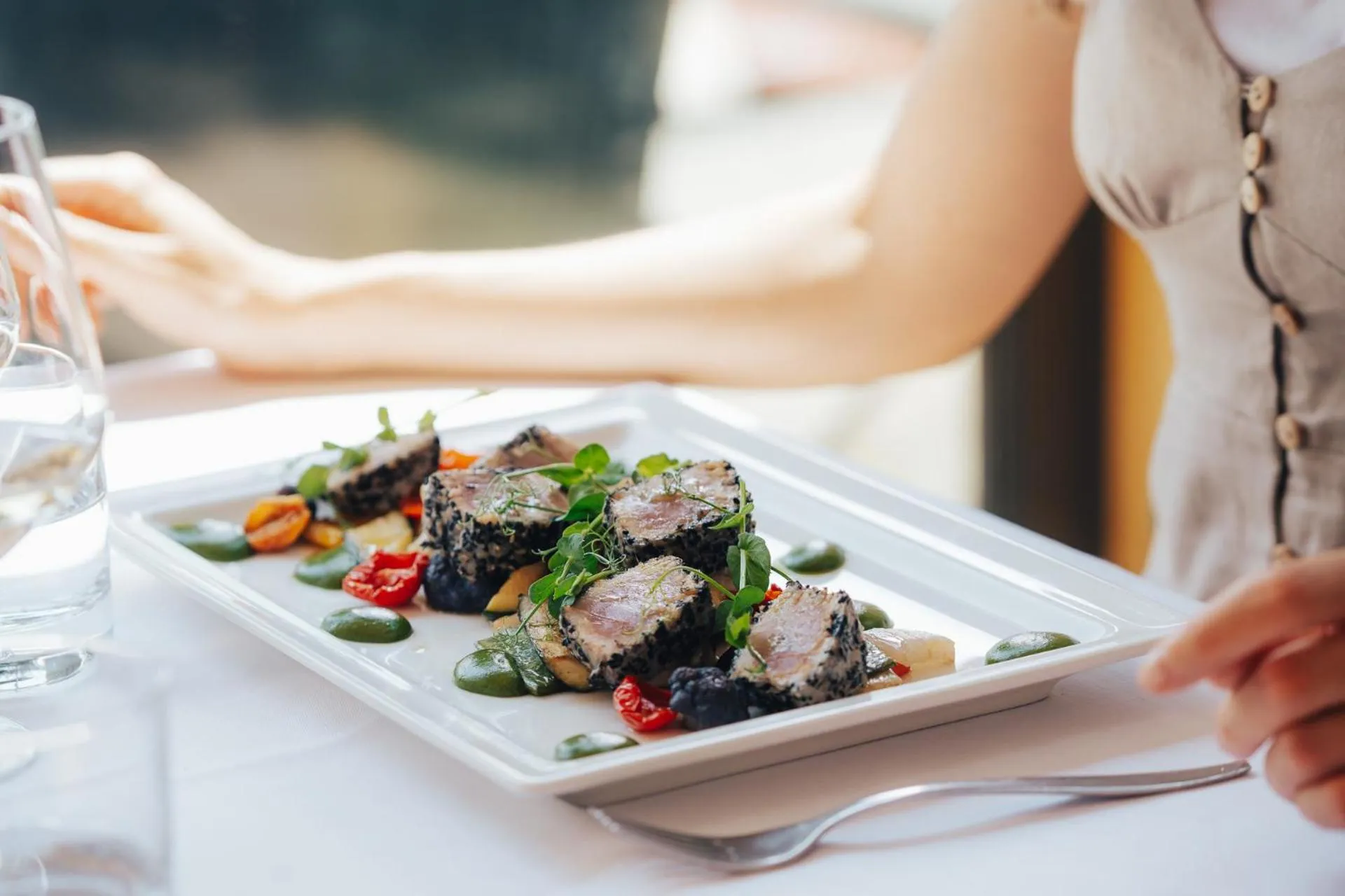 Restaurant/places to eat in Parc Hotel Du Lac