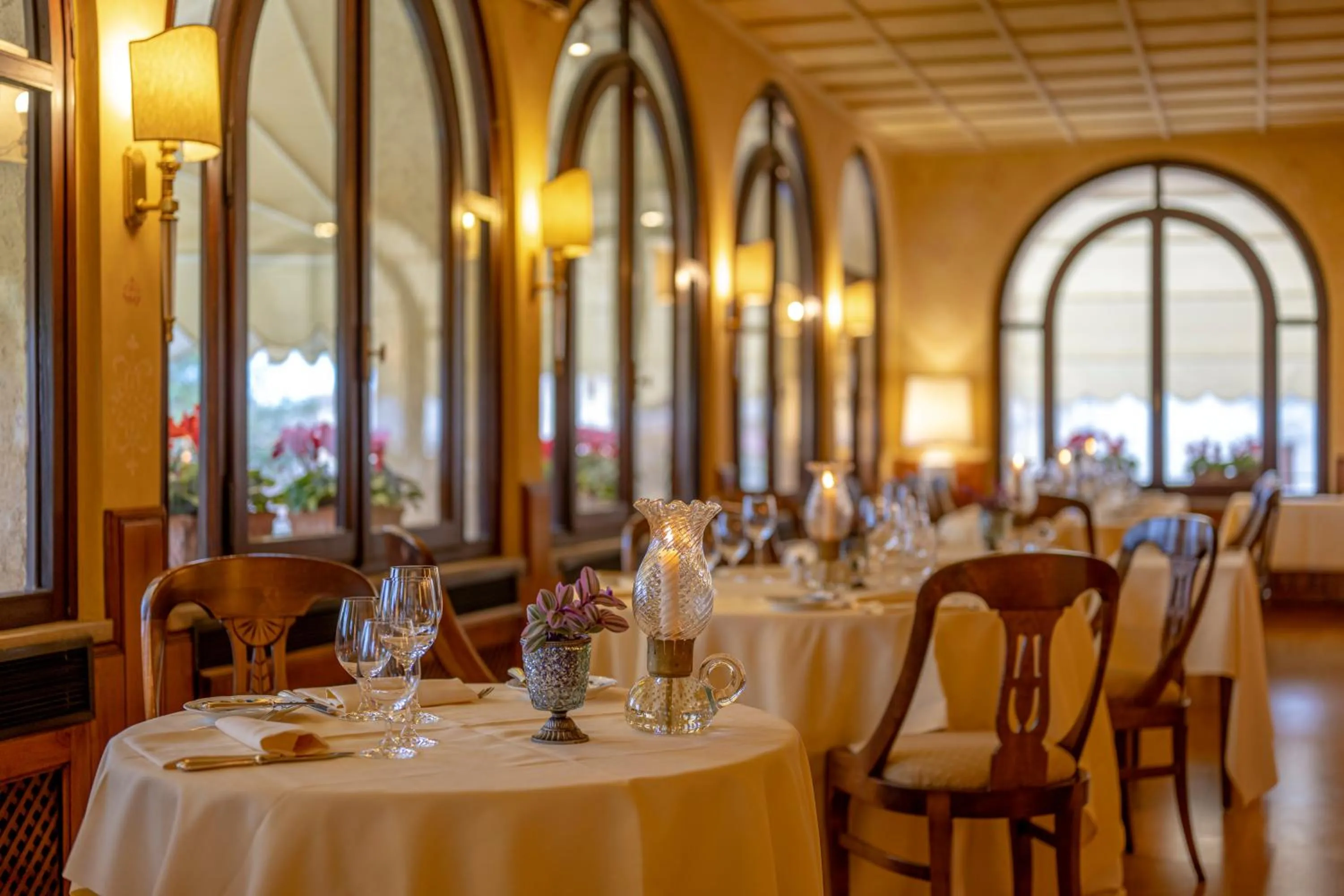 Restaurant/places to eat in Hotel Villa Cipriani