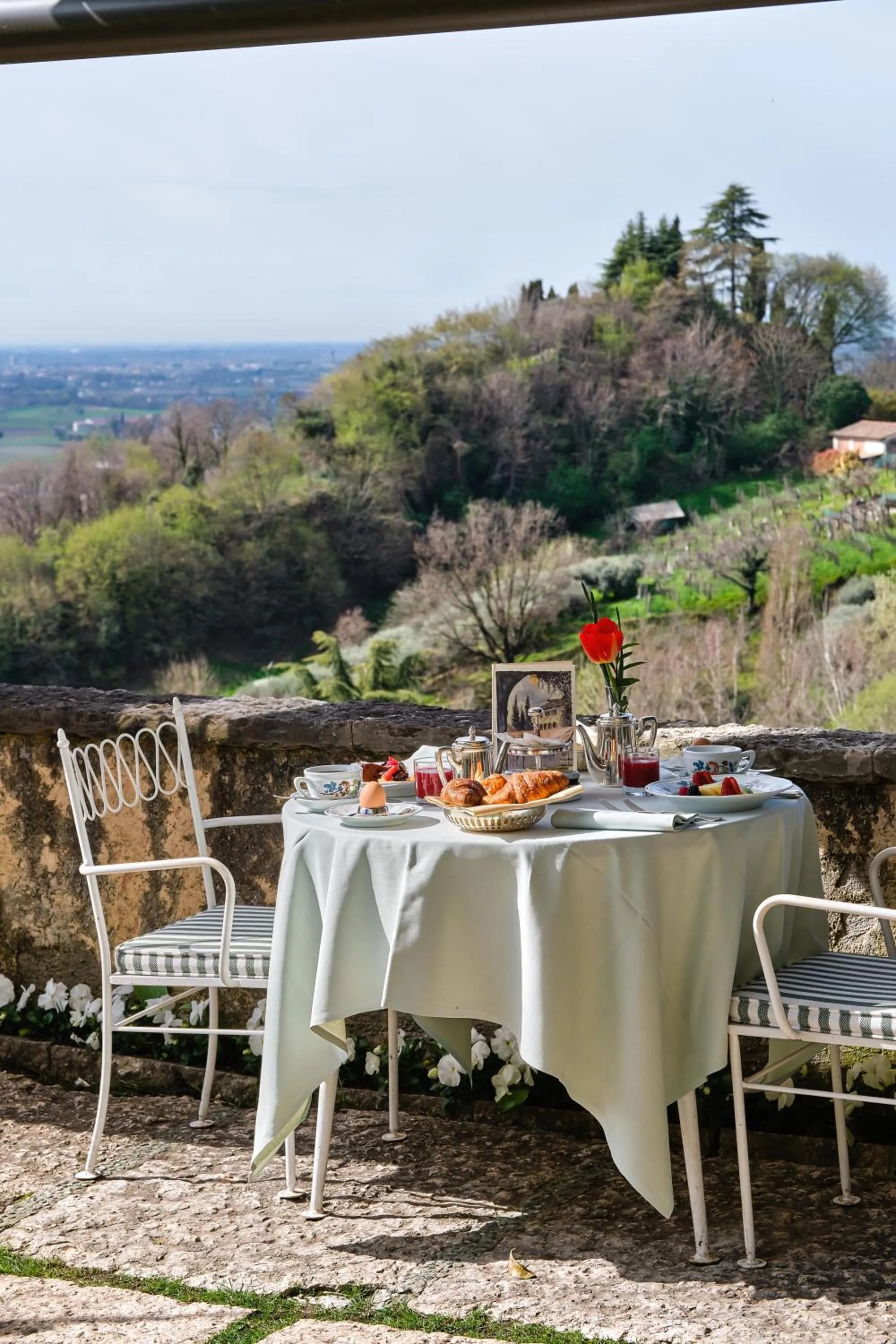 Breakfast in Hotel Villa Cipriani