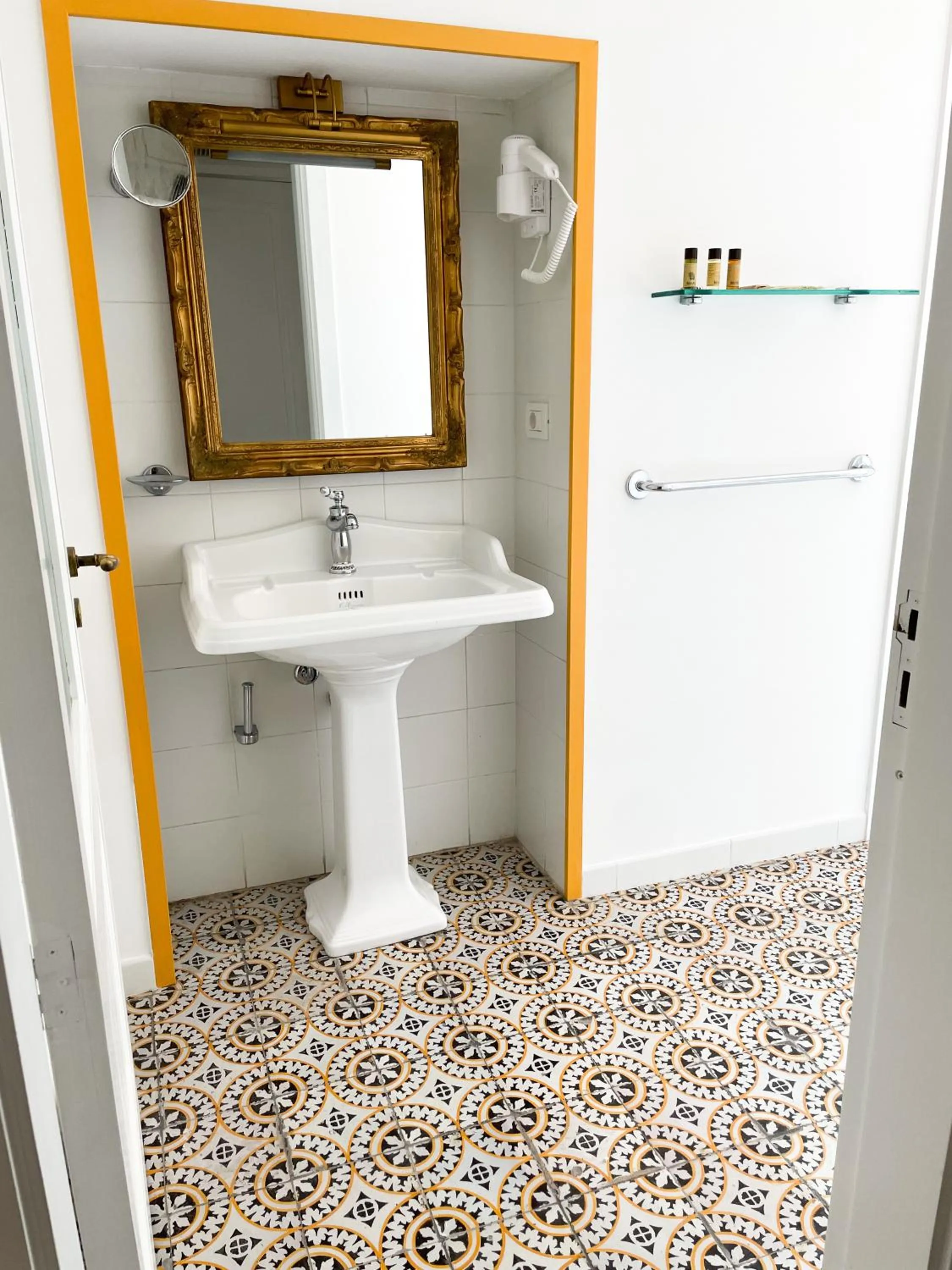 Bathroom in B&B Faraglione