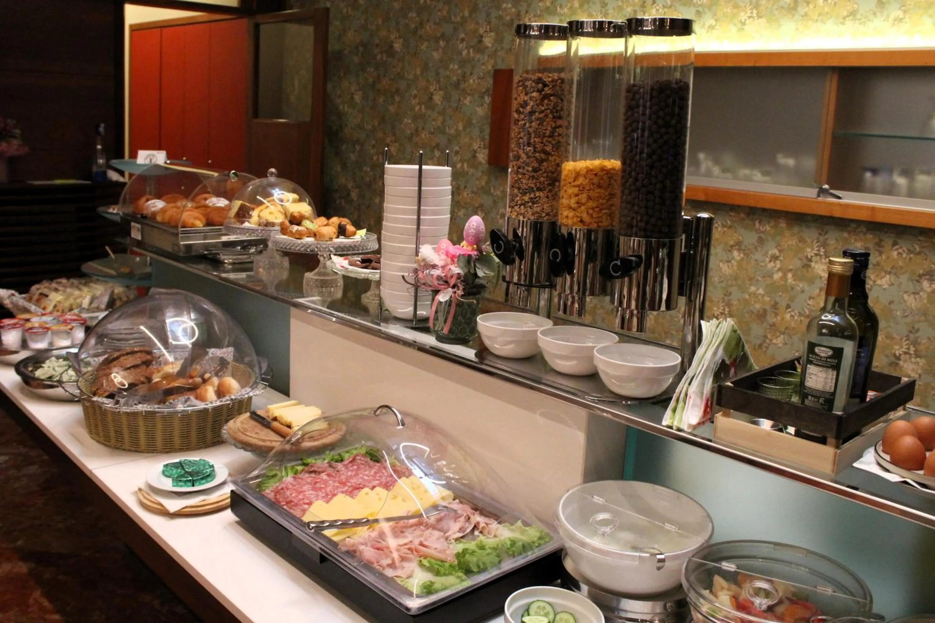 Continental breakfast in Hotel Europa