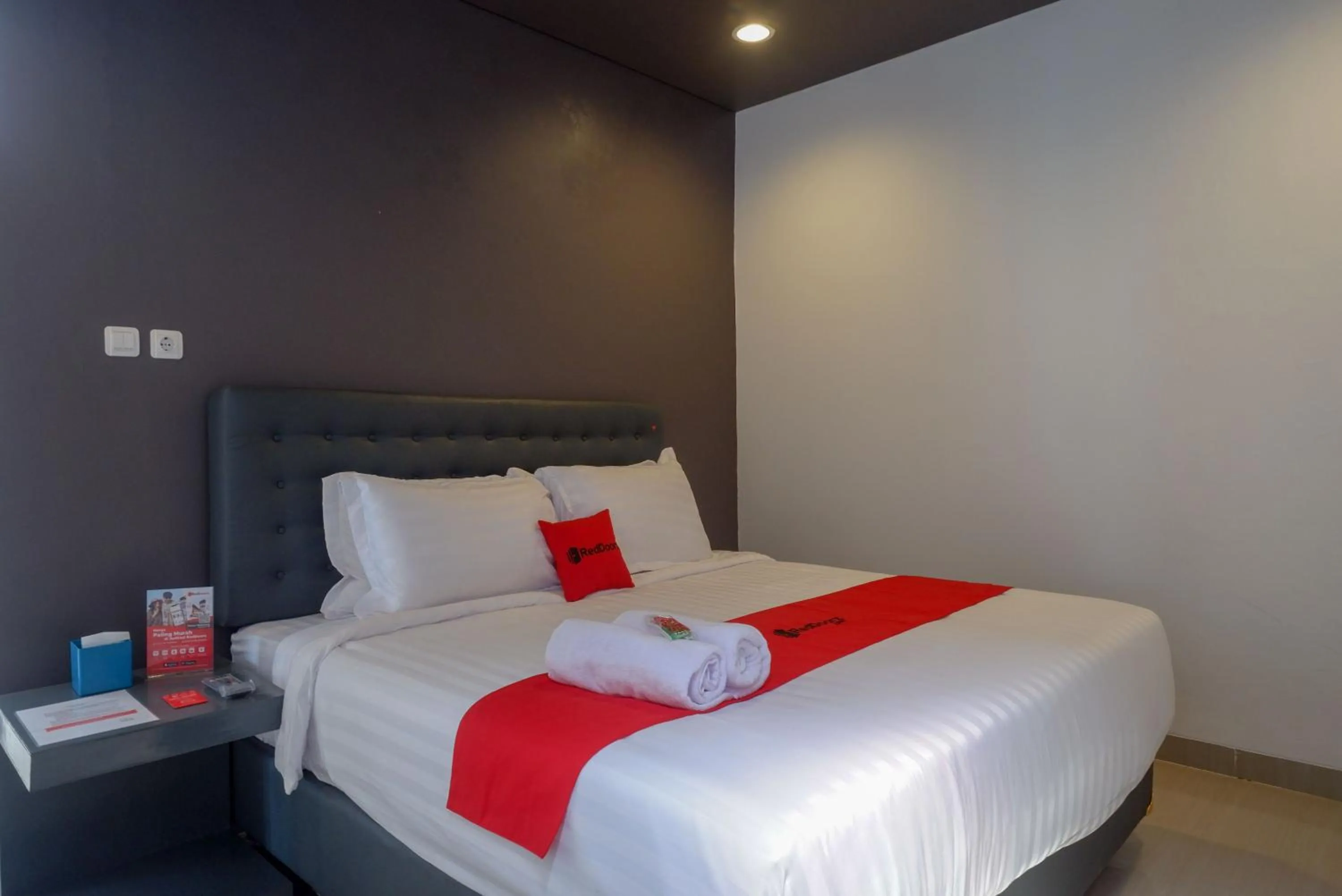 Bed in RedDoorz near Bukitsari Semarang