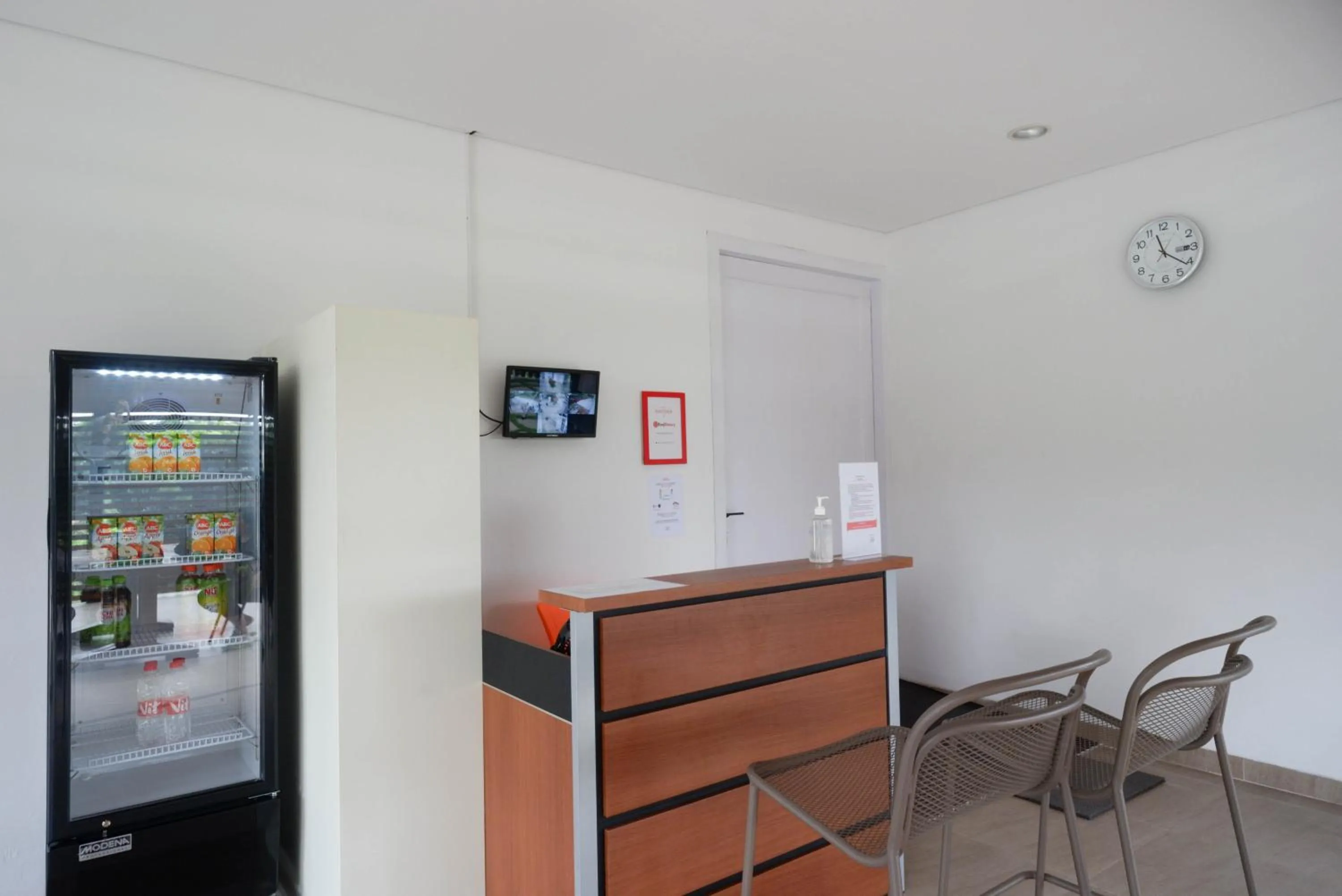 RedDoorz near Bukitsari Semarang