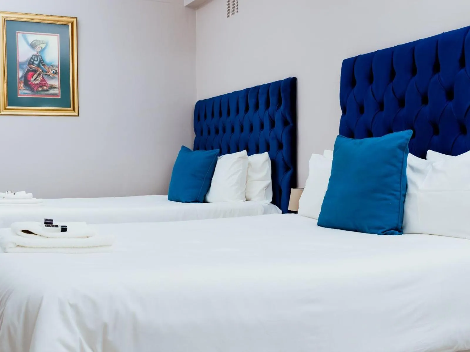 Bed in Ngwenya City Hotel